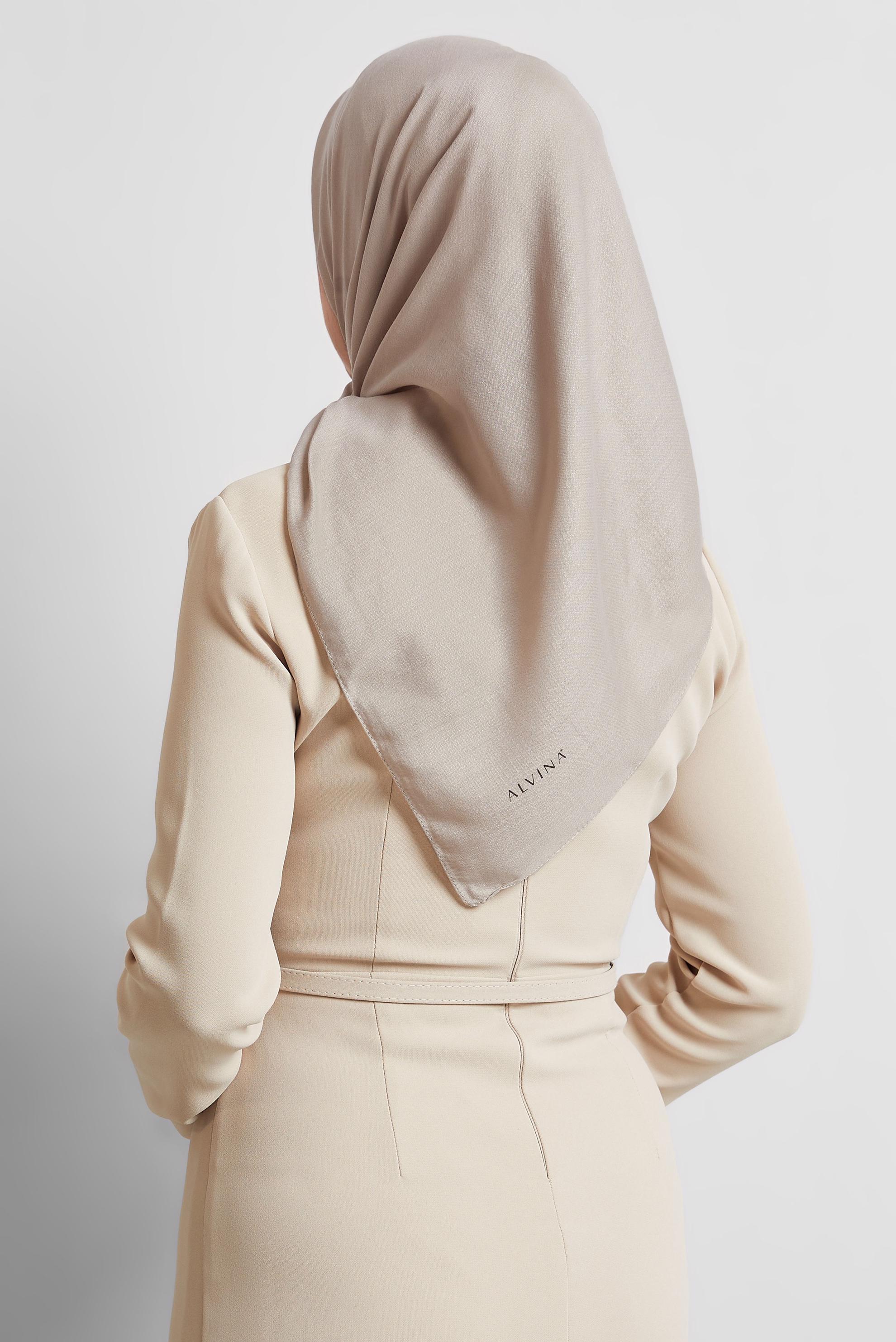 Tesettür giyim BEJ ALVİNA DÜZ EŞARP 8529