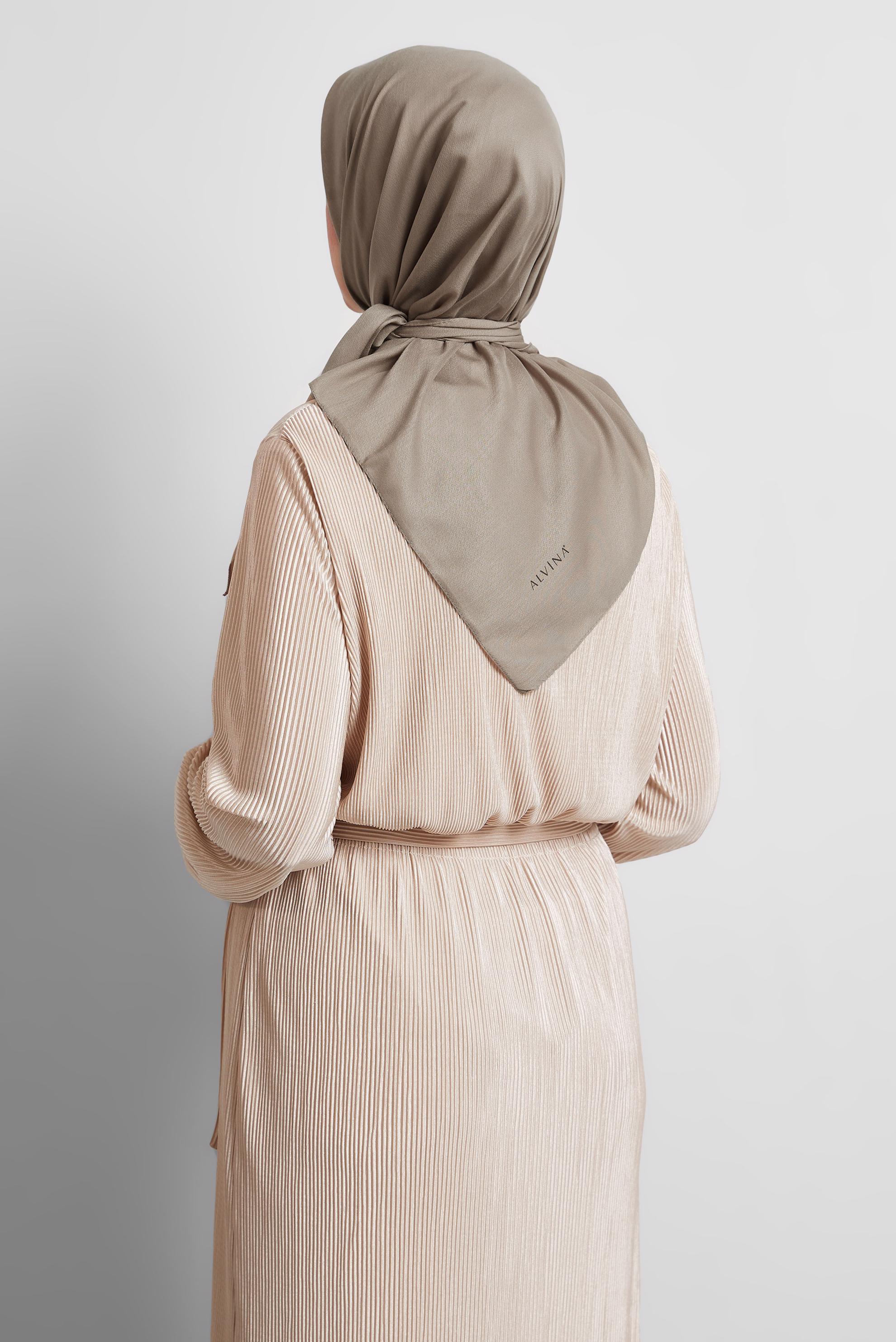 Tesettür giyim BEJ ALVİNA DÜZ EŞARP 8529