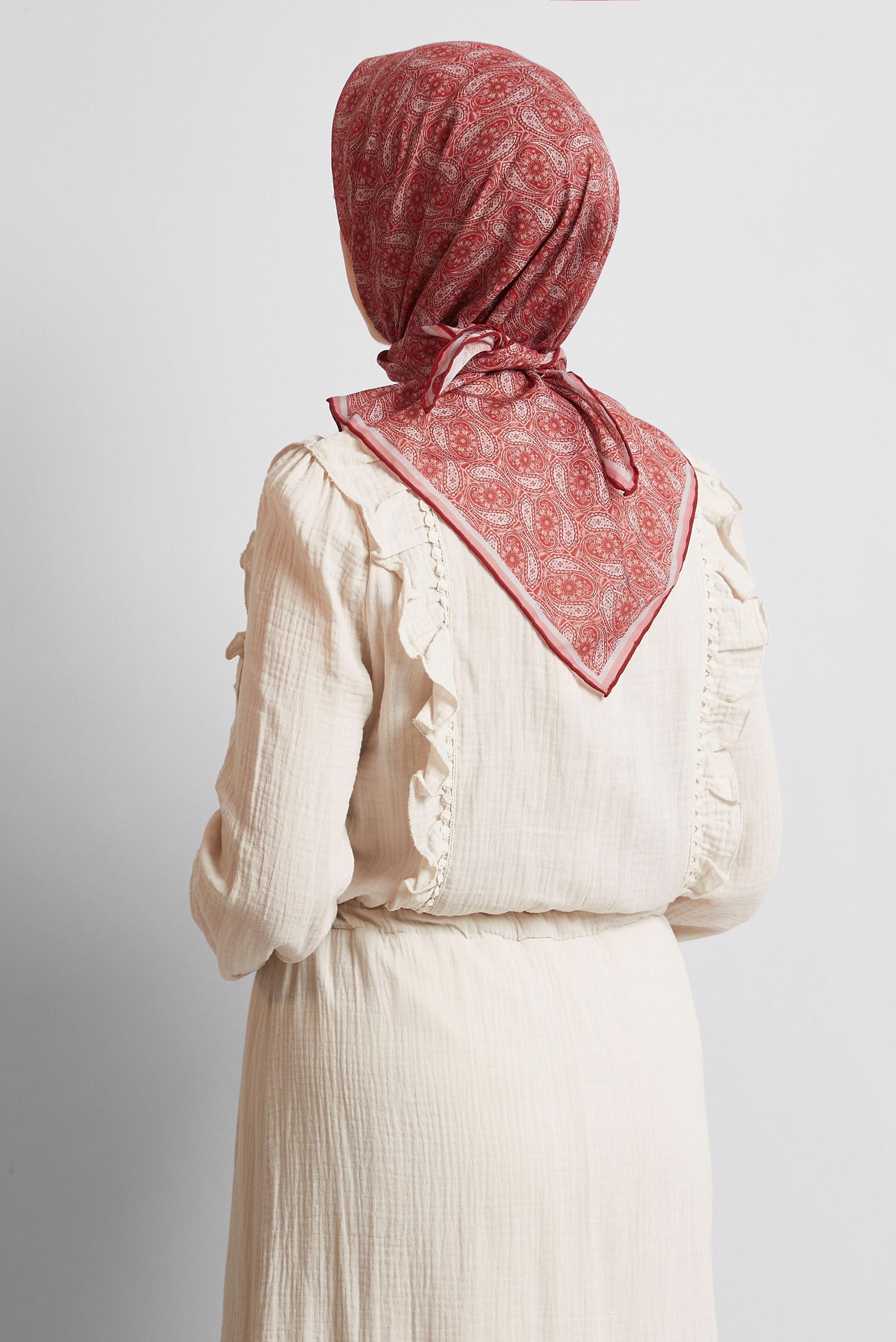 Tesettür giyim KIRMIZI ALVİNA DESENLİ EŞARP 8534