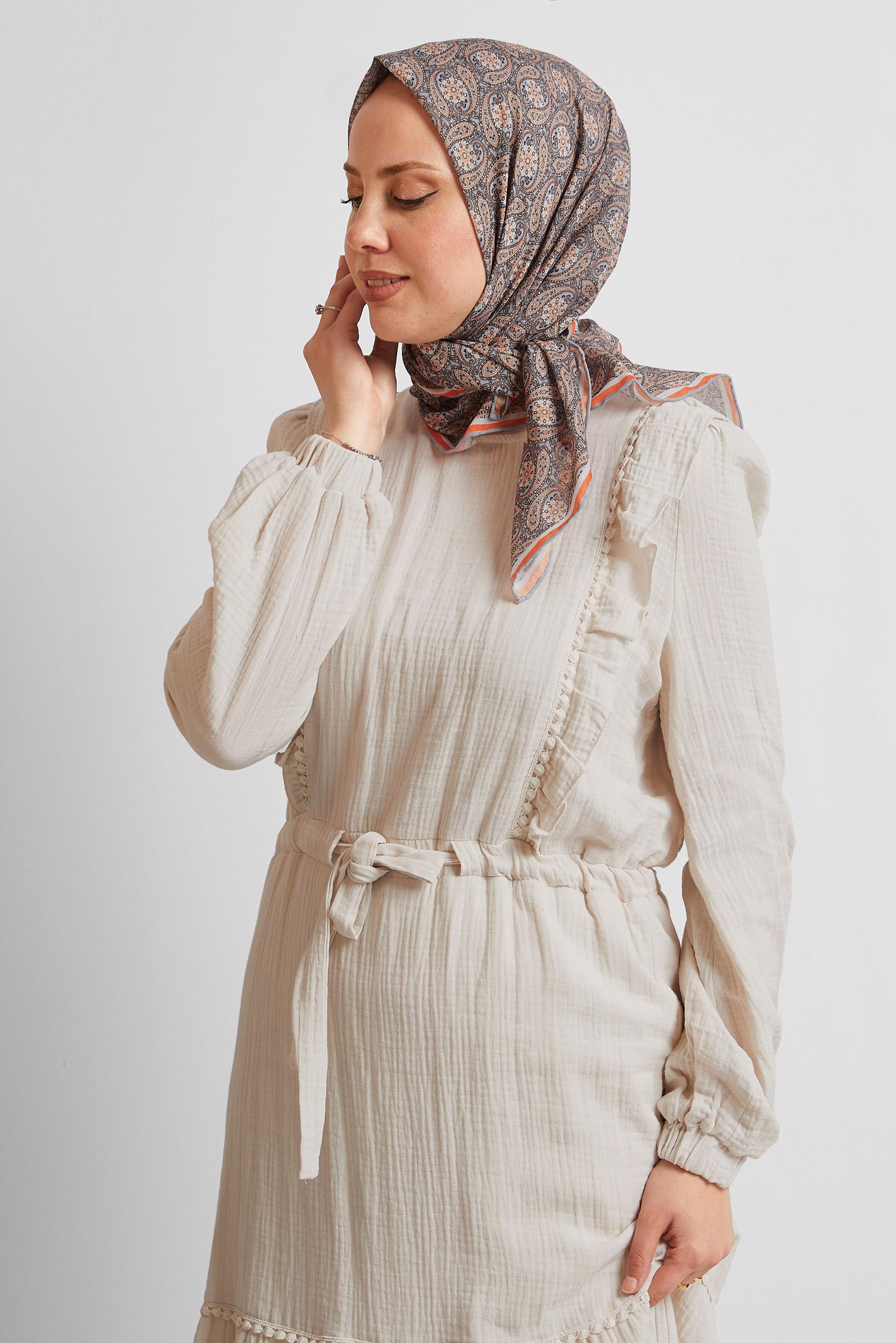 Tesettür giyim GRİ ALVİNA DESENLİ EŞARP 8534