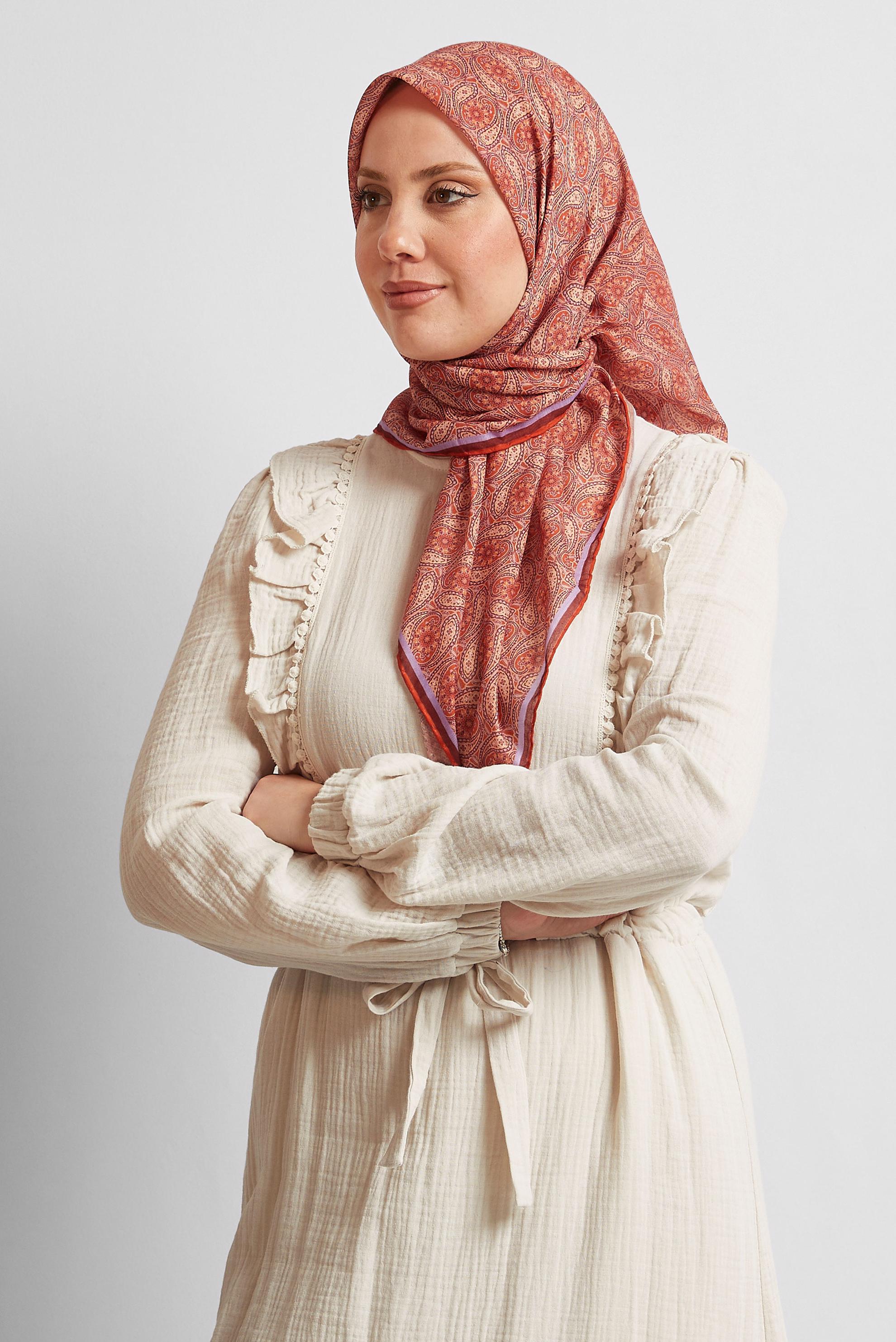 Tesettür giyim TURUNCU ALVİNA DESENLİ EŞARP 8534