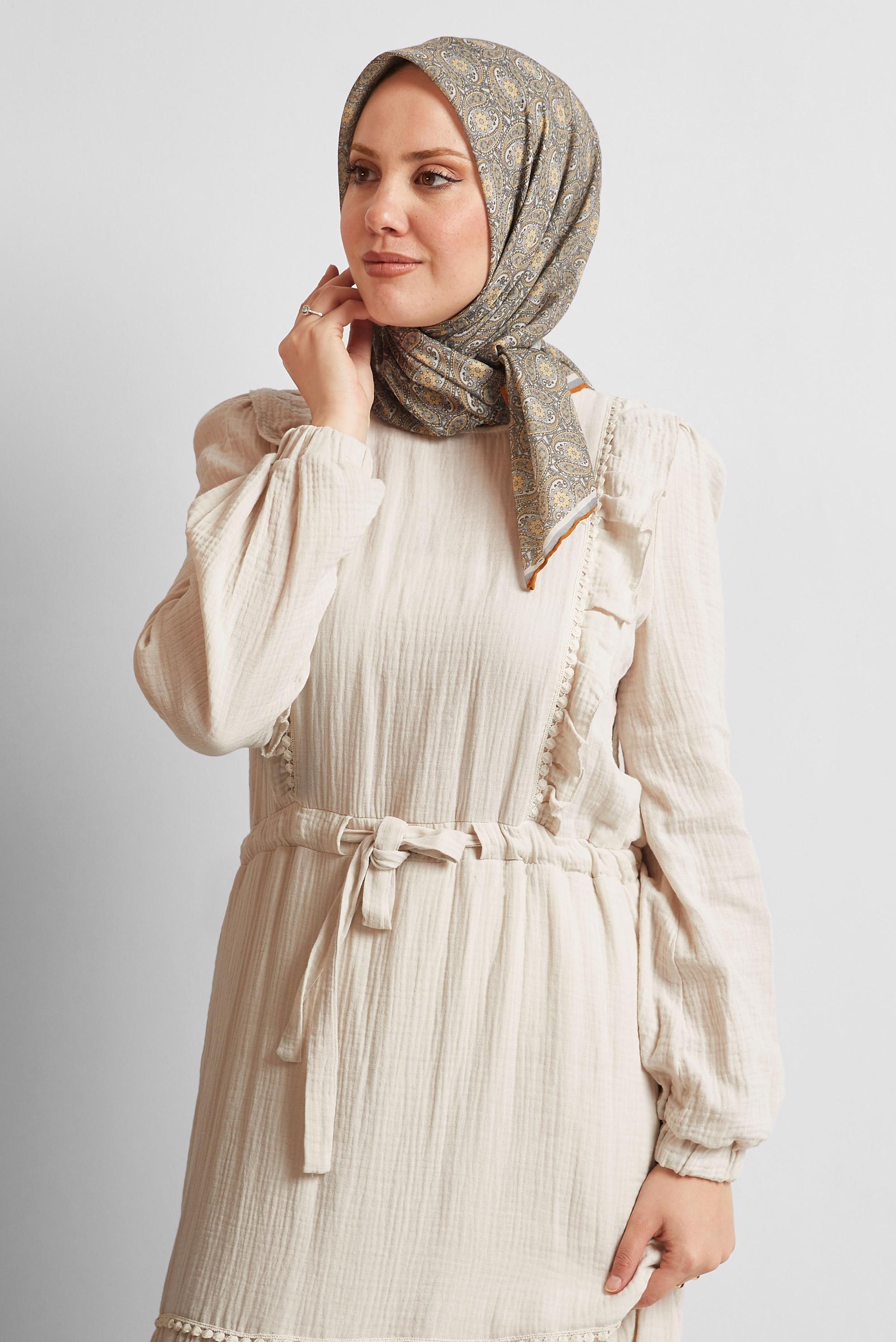 Tesettür giyim SARI ALVİNA DESENLİ EŞARP 8534