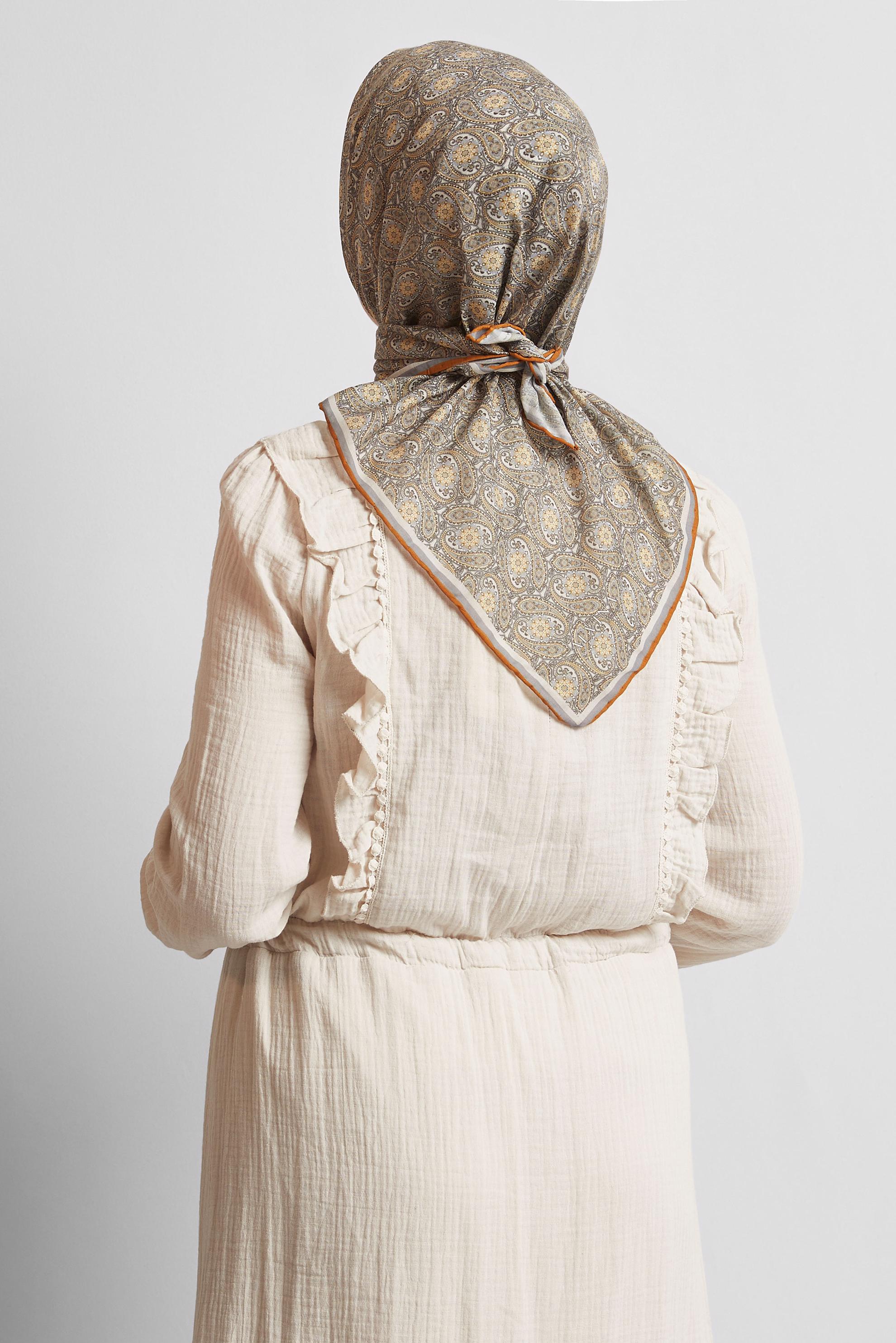 Tesettür giyim SARI ALVİNA DESENLİ EŞARP 8534