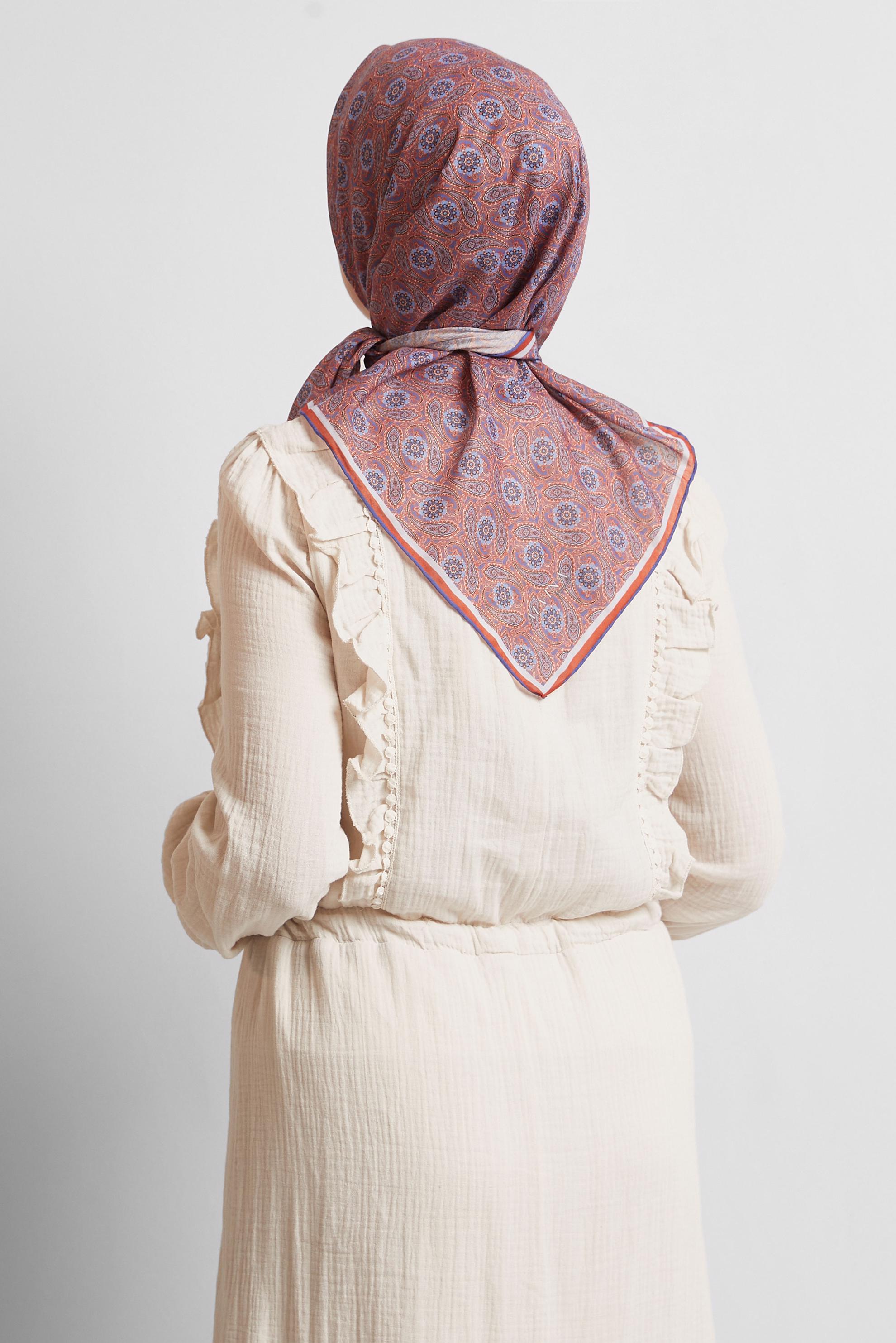 Tesettür giyim MAVİ ALVİNA DESENLİ EŞARP 8534