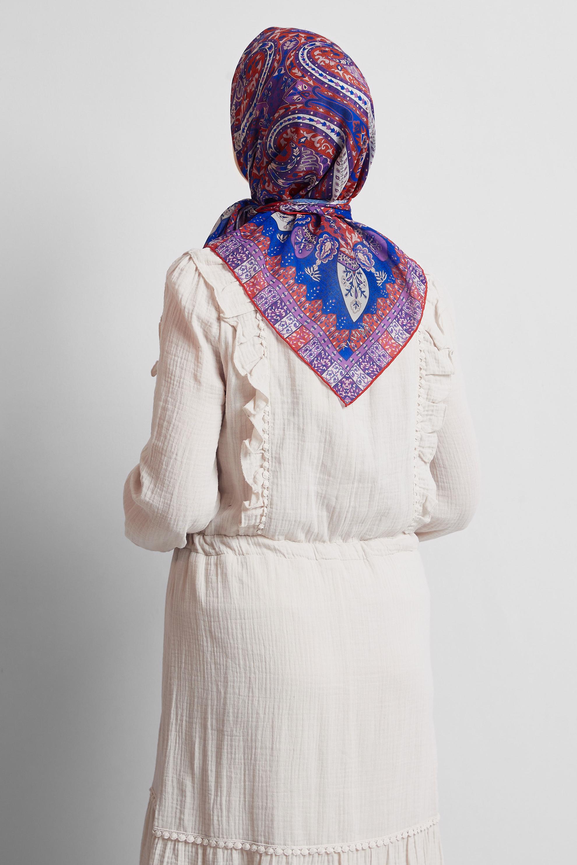 Tesettür giyim KIRMIZI ALVİNA DESENLİ EŞARP 8538