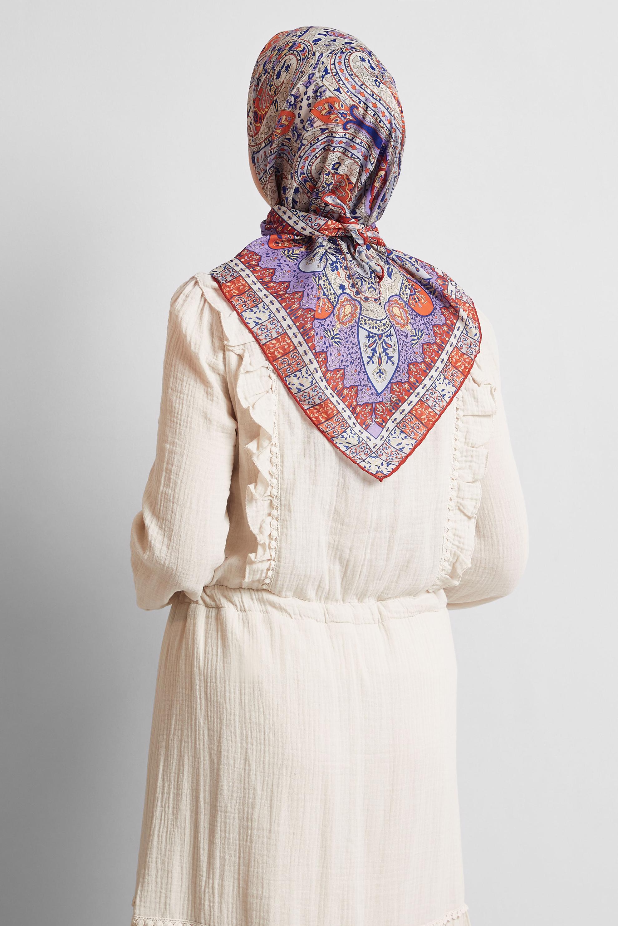 Tesettür giyim MOR ALVİNA DESENLİ EŞARP 8538