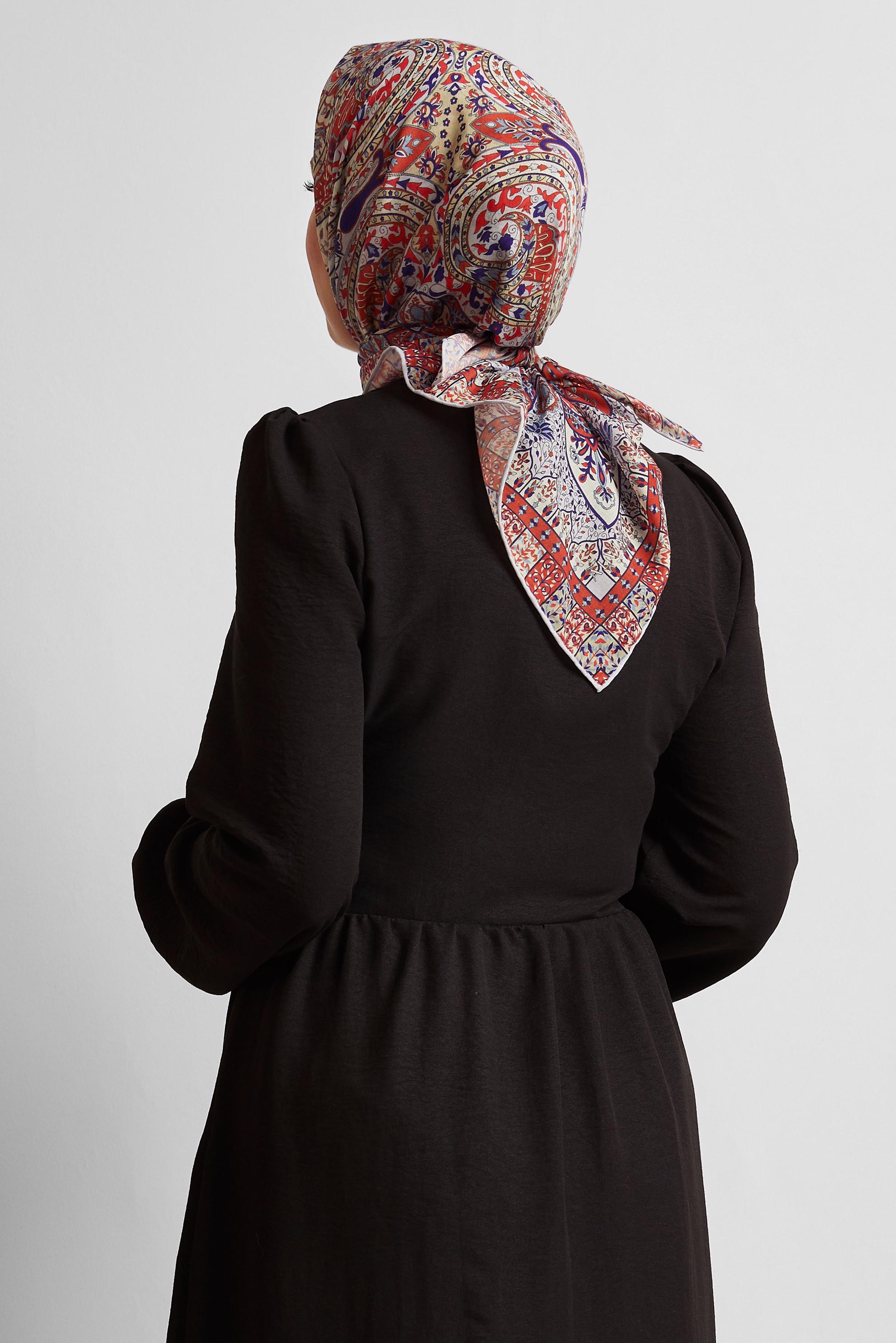 Tesettür giyim GÜMÜŞ ALVİNA DESENLİ EŞARP 8538