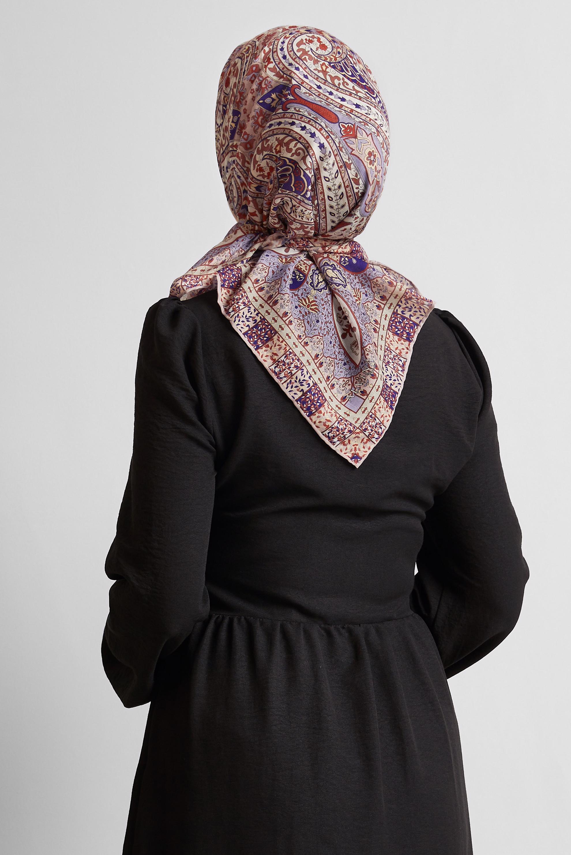 Tesettür giyim PUDRA ALVİNA DESENLİ EŞARP 8538