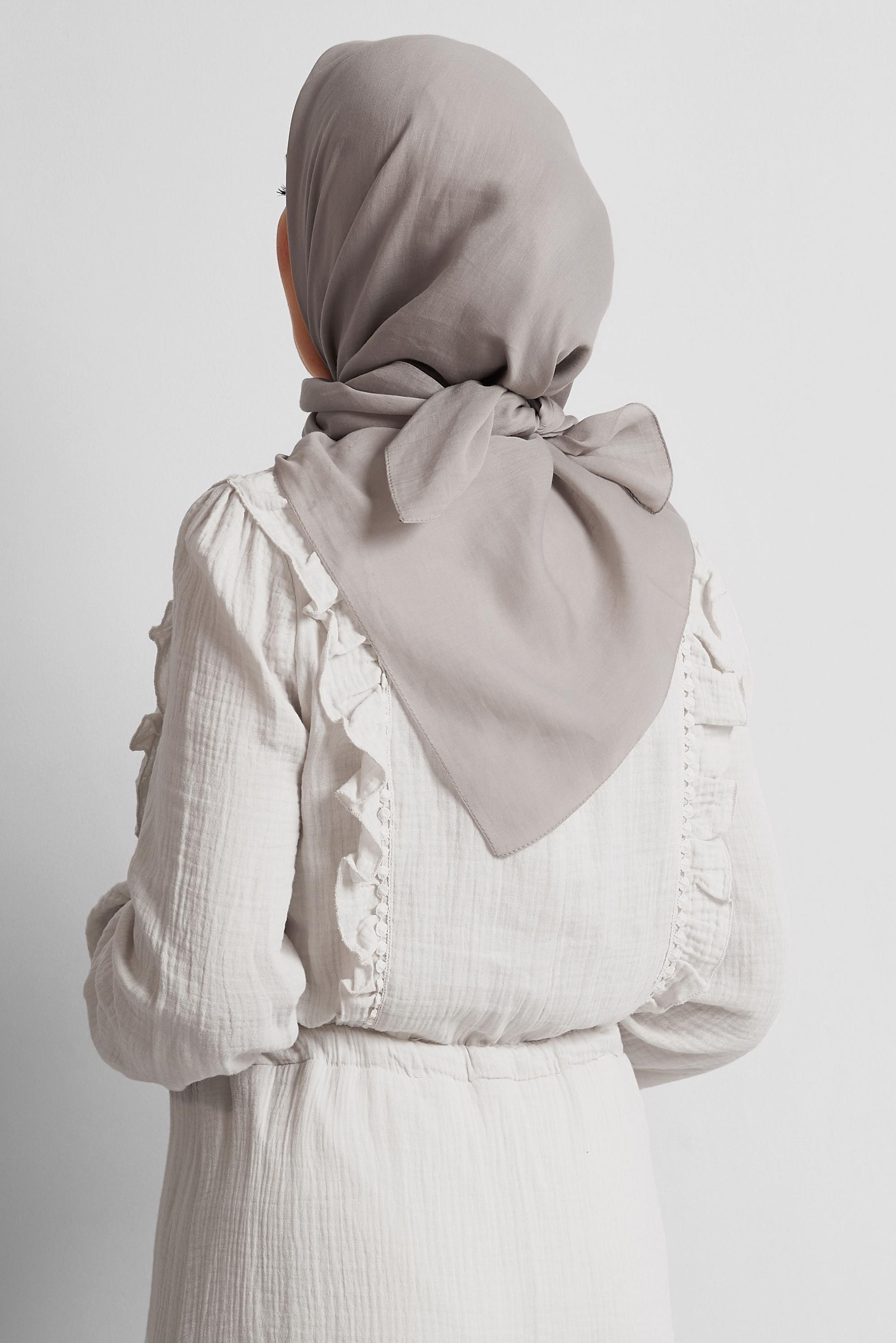 Tesettür giyim BEJ ALVİNA PAMUK EŞARP 8543