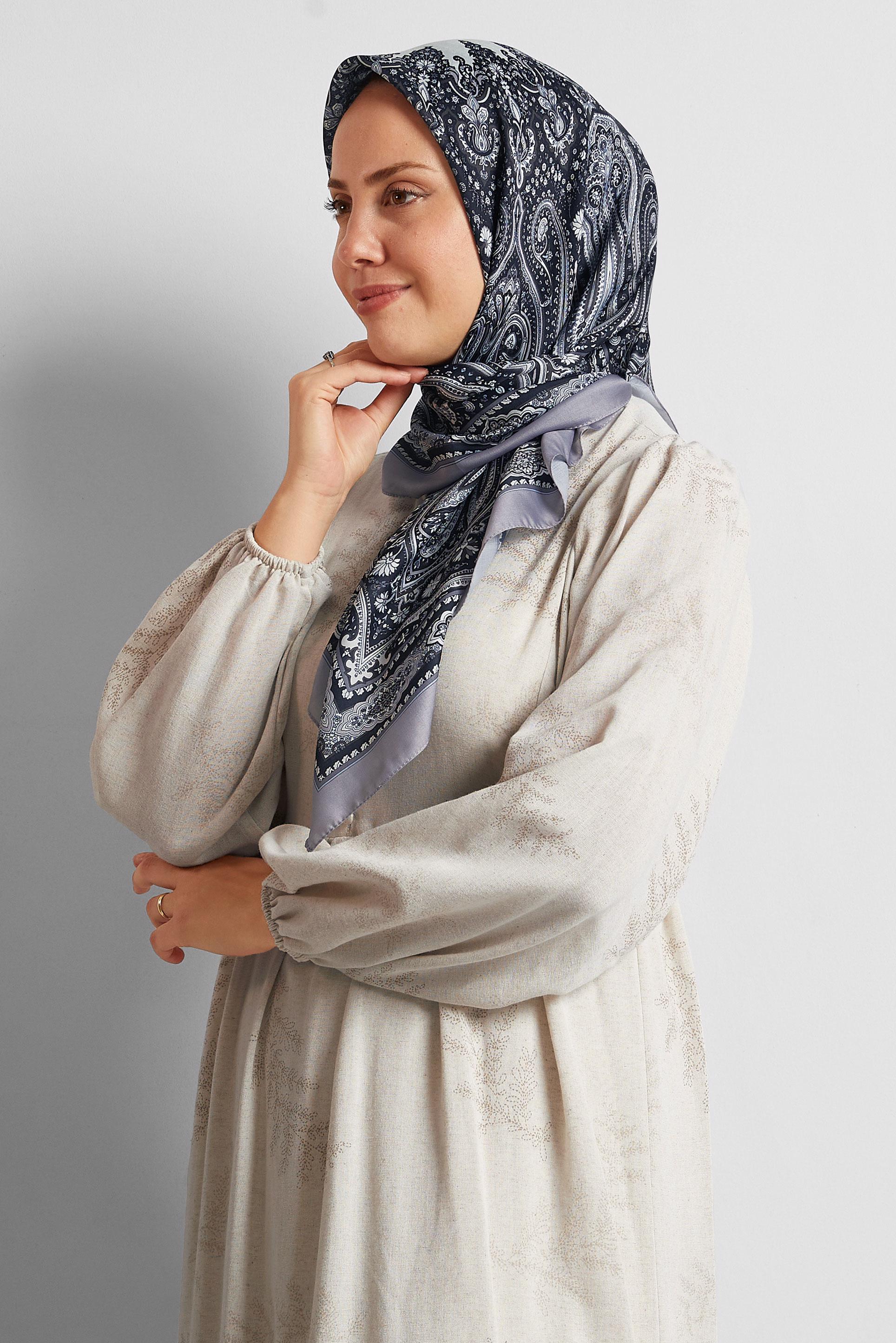 Tesettür giyim SİYAH ALVİNA DESENLİ EŞARP 8551