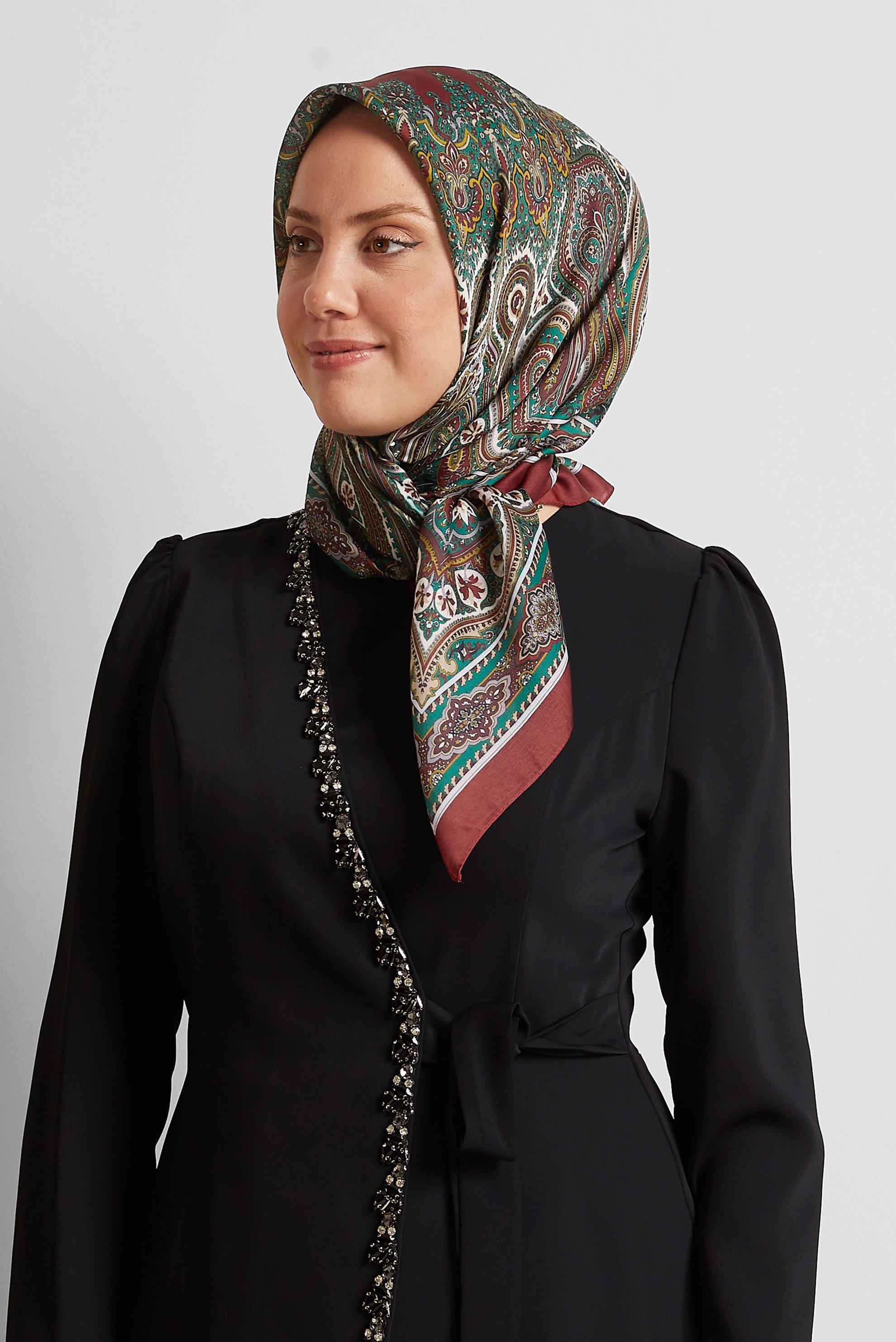 Vêtements hijab ROUGE BORDEAUX FOULARD À MOTIFS ALVINA 8551