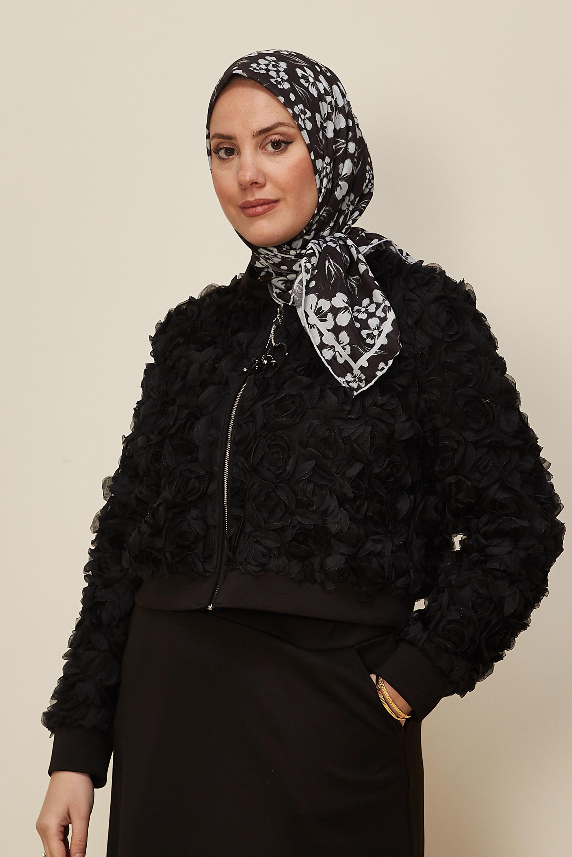 Tesettür giyim SİYAH ALVİNA NATUREL ÇİÇEK DESENLİ EŞARP 8559