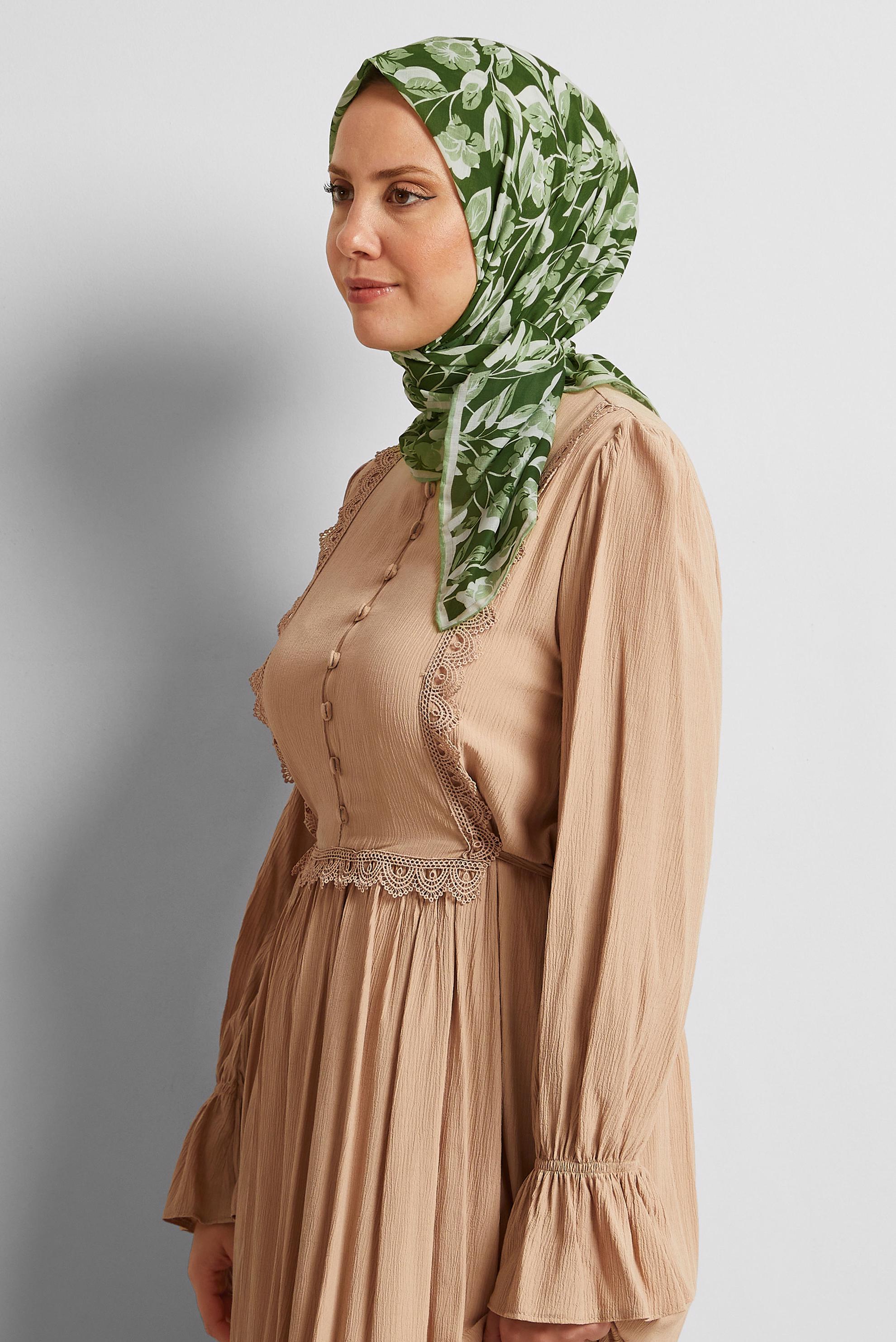 Tesettür giyim YEŞİL ALVİNA ÇİÇEK DESENLİ EŞARP 8560