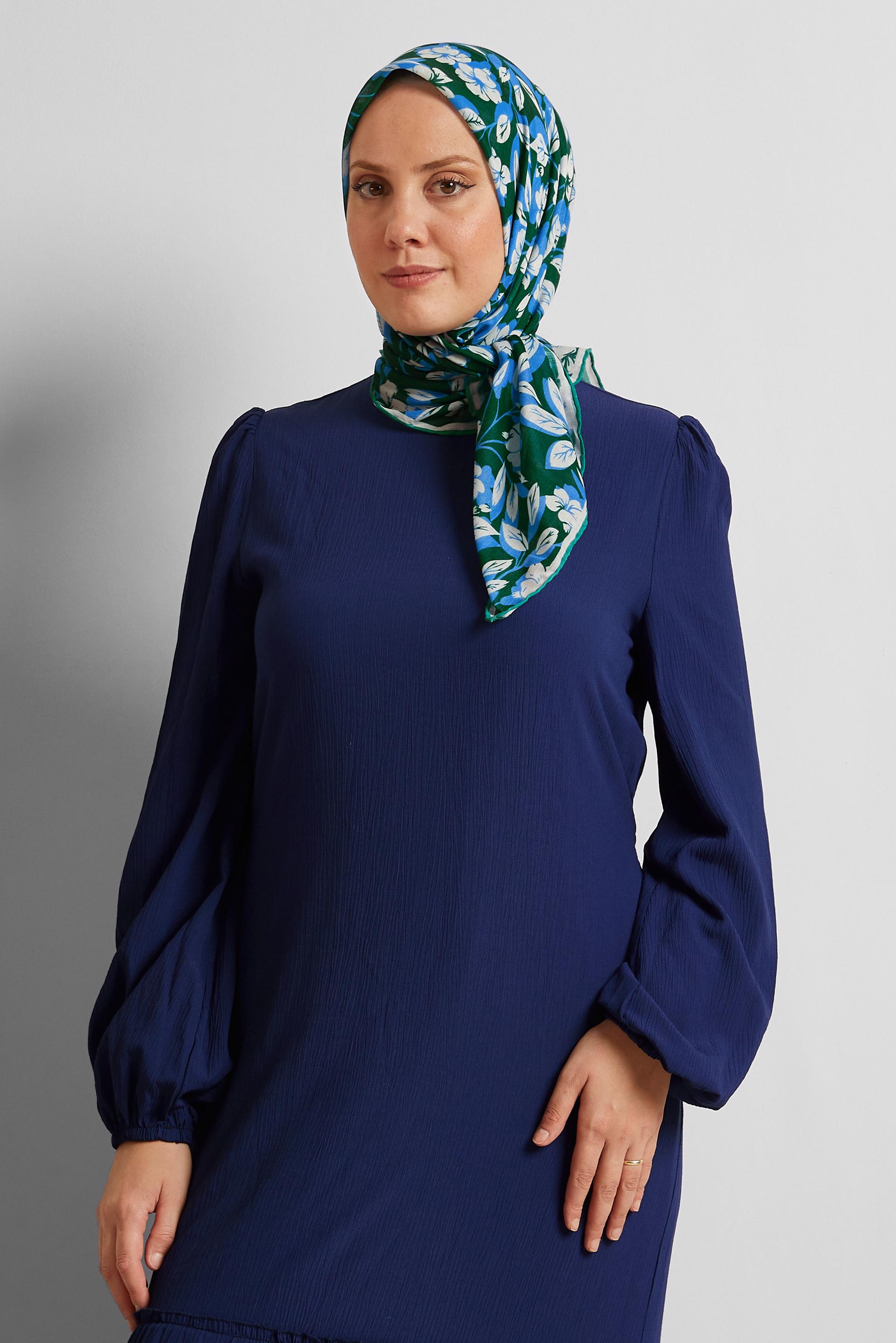 Tesettür giyim MAVİ ALVİNA ÇİÇEK DESENLİ EŞARP 8560