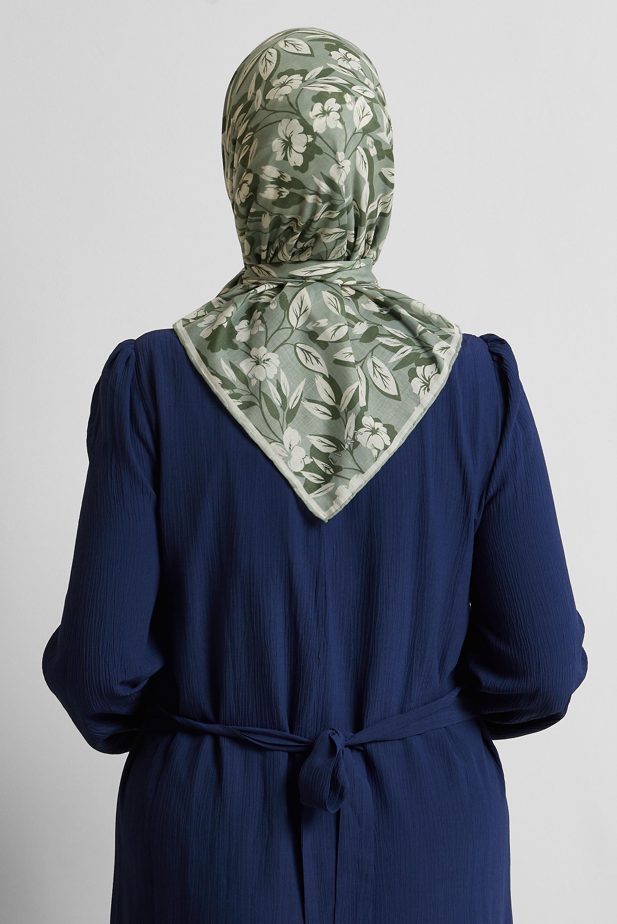 Tesettür giyim YEŞİL ALVİNA ÇİÇEK DESENLİ EŞARP 8560