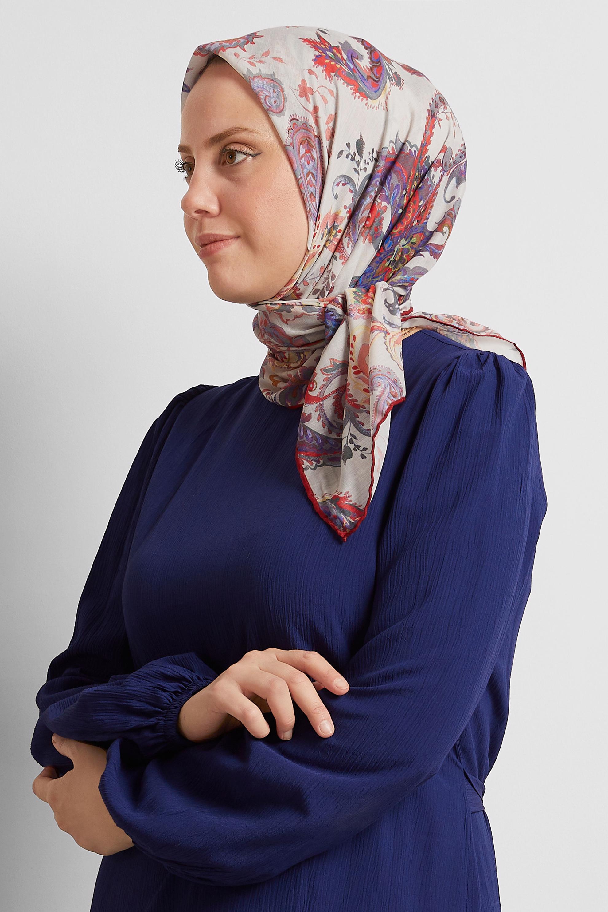 Tesettür giyim KIRMIZI ALVİNA DESENLİ EŞARP 8561