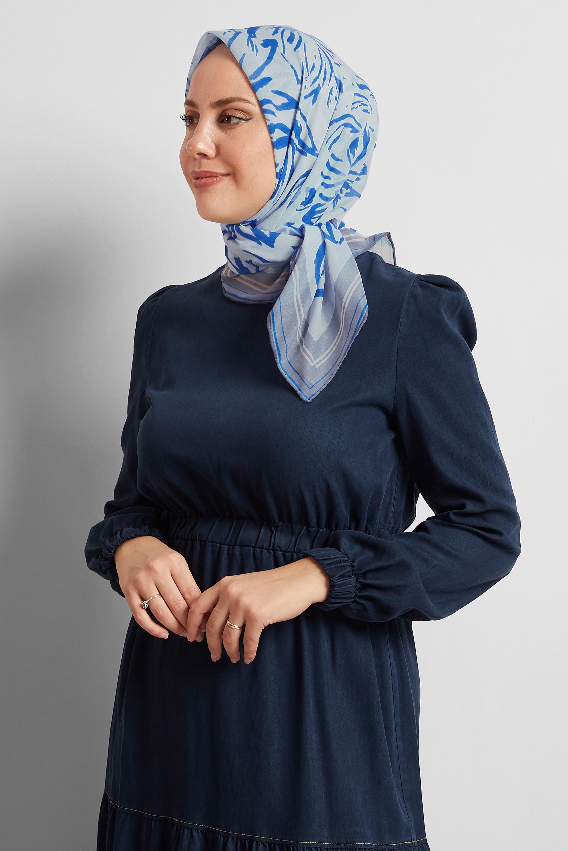 Tesettür giyim MAVİ ALVİNA DESENLİ EŞARP 8562