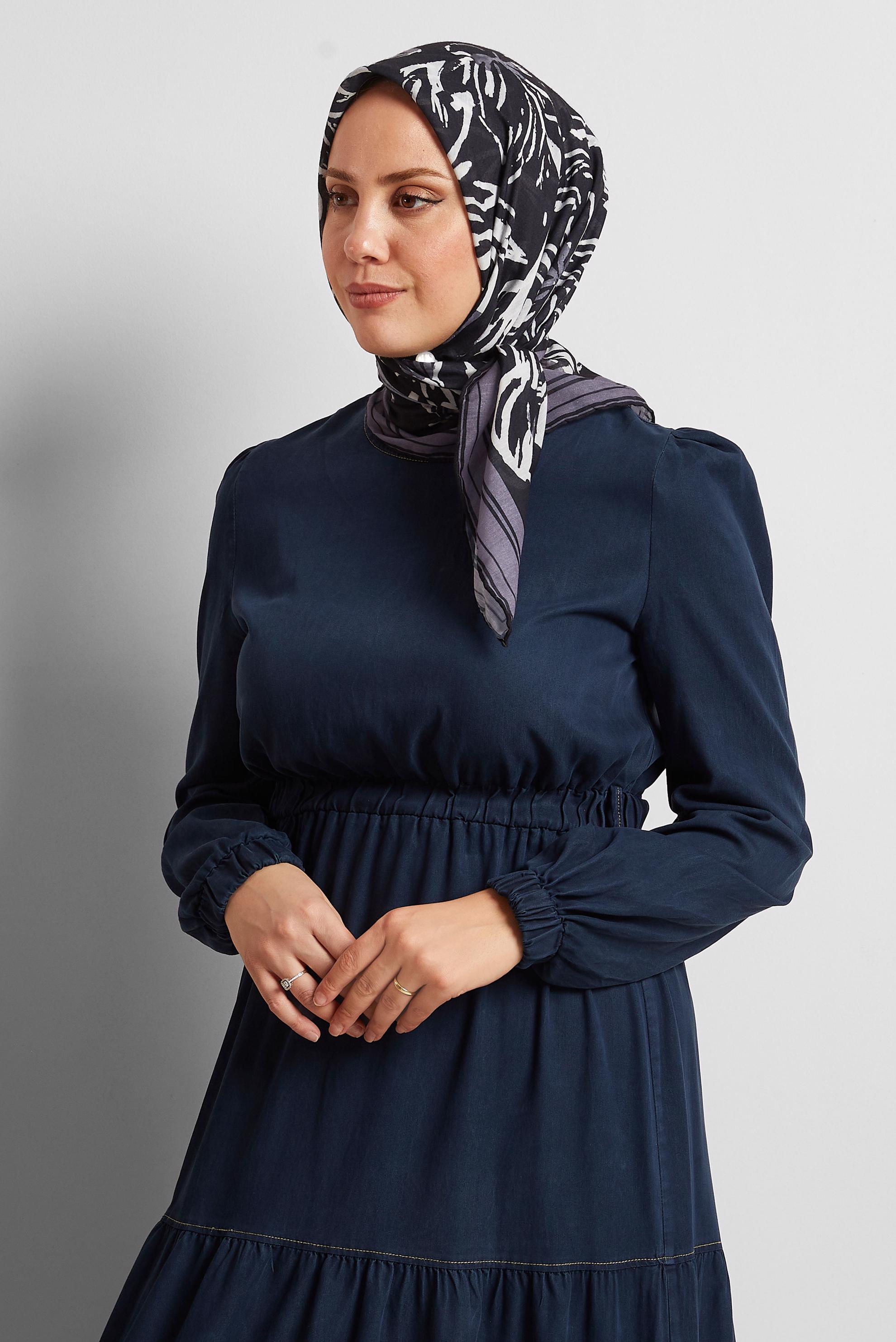 Tesettür giyim GRİ ALVİNA DESENLİ EŞARP 8562