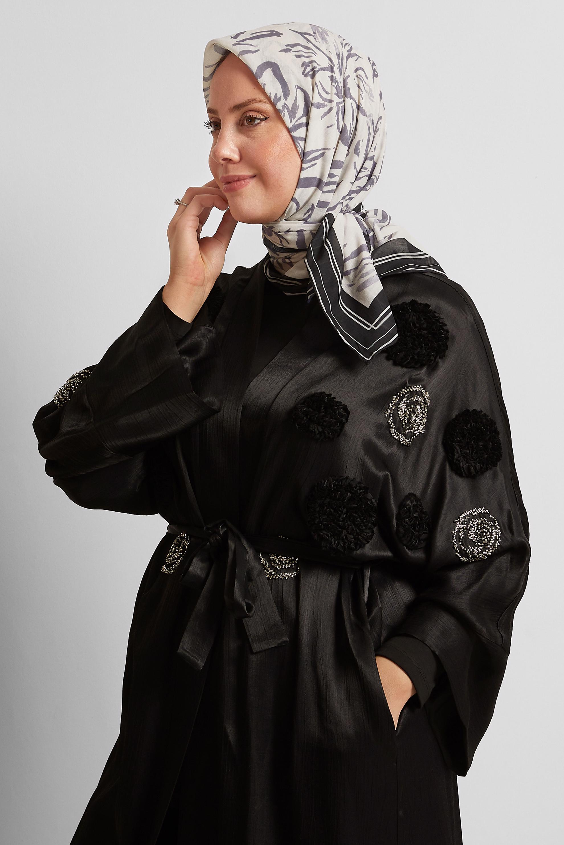 Tesettür giyim EKRU ALVİNA DESENLİ EŞARP 8562