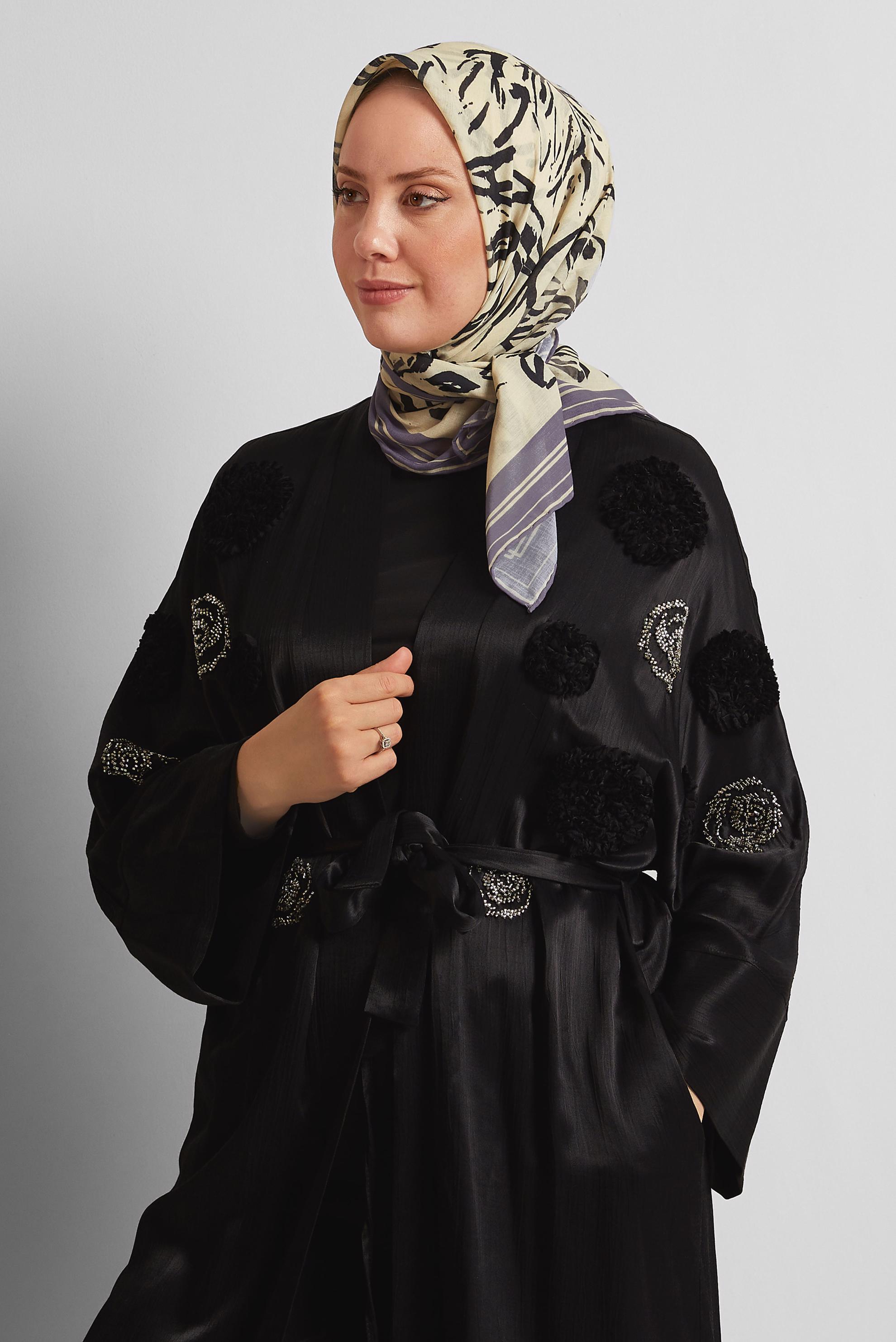 Tesettür giyim BEJ ALVİNA DESENLİ EŞARP 8562