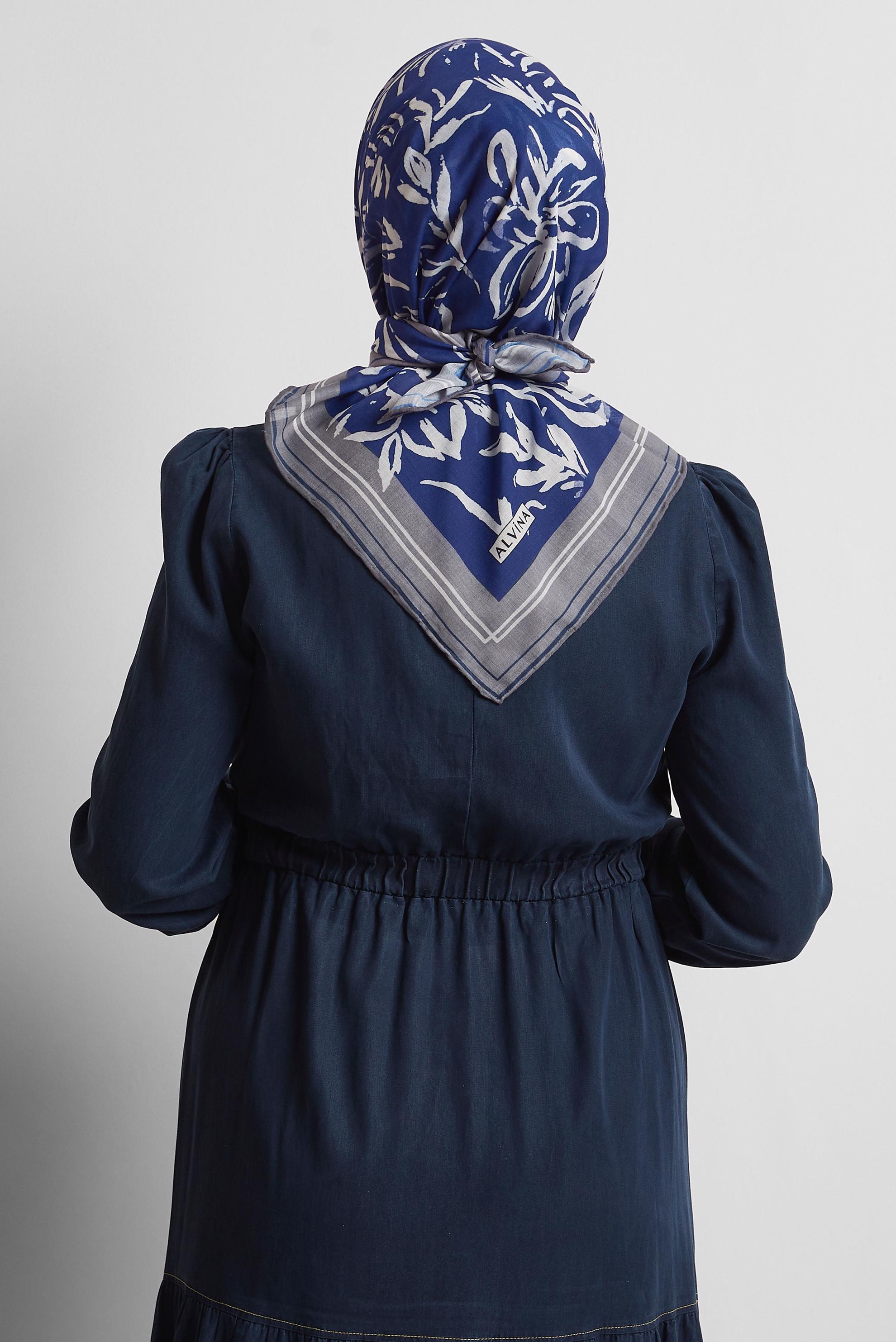 Tesettür giyim GRİ ALVİNA DESENLİ EŞARP 8562