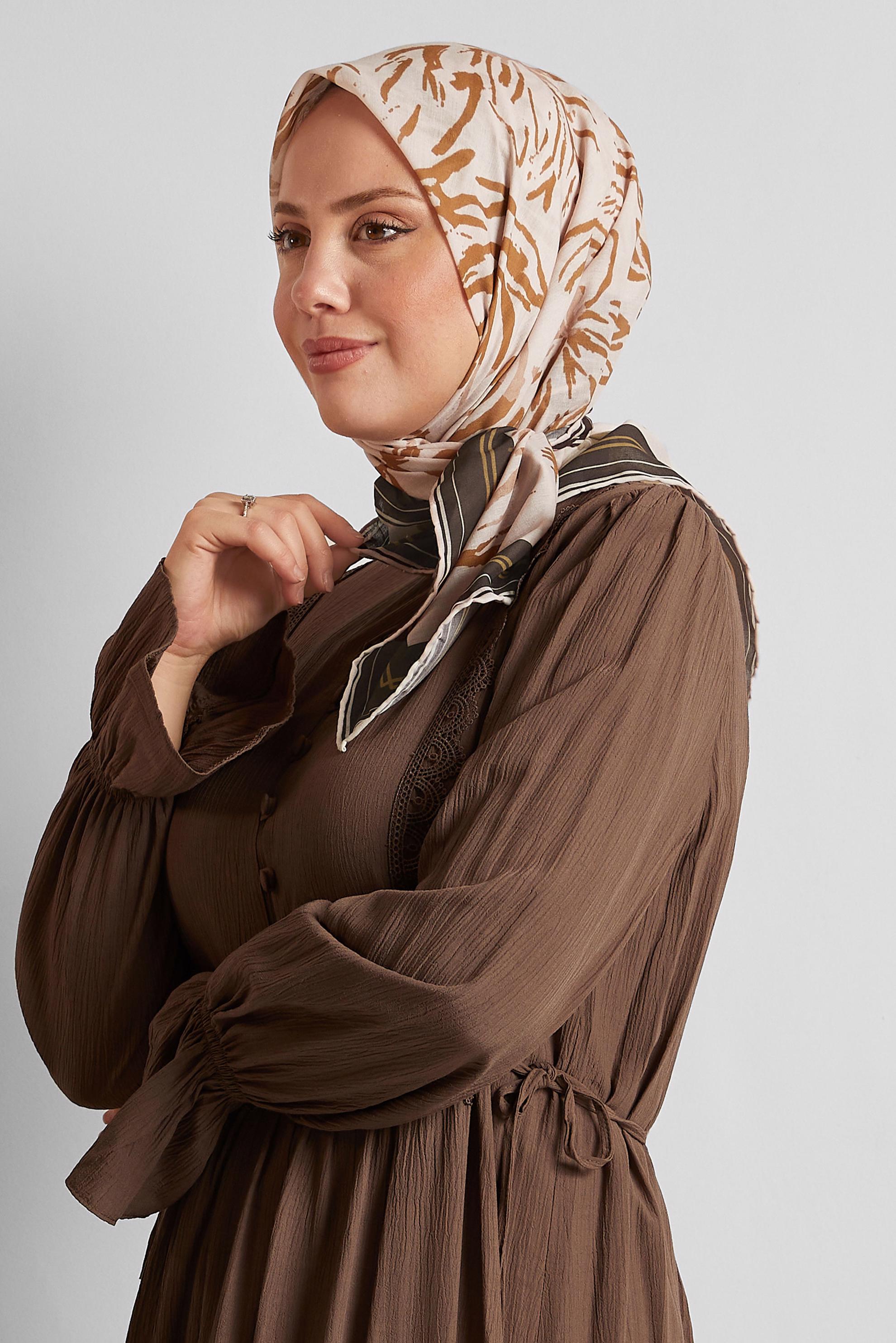 Tesettür giyim PUDRA ALVİNA DESENLİ EŞARP 8562