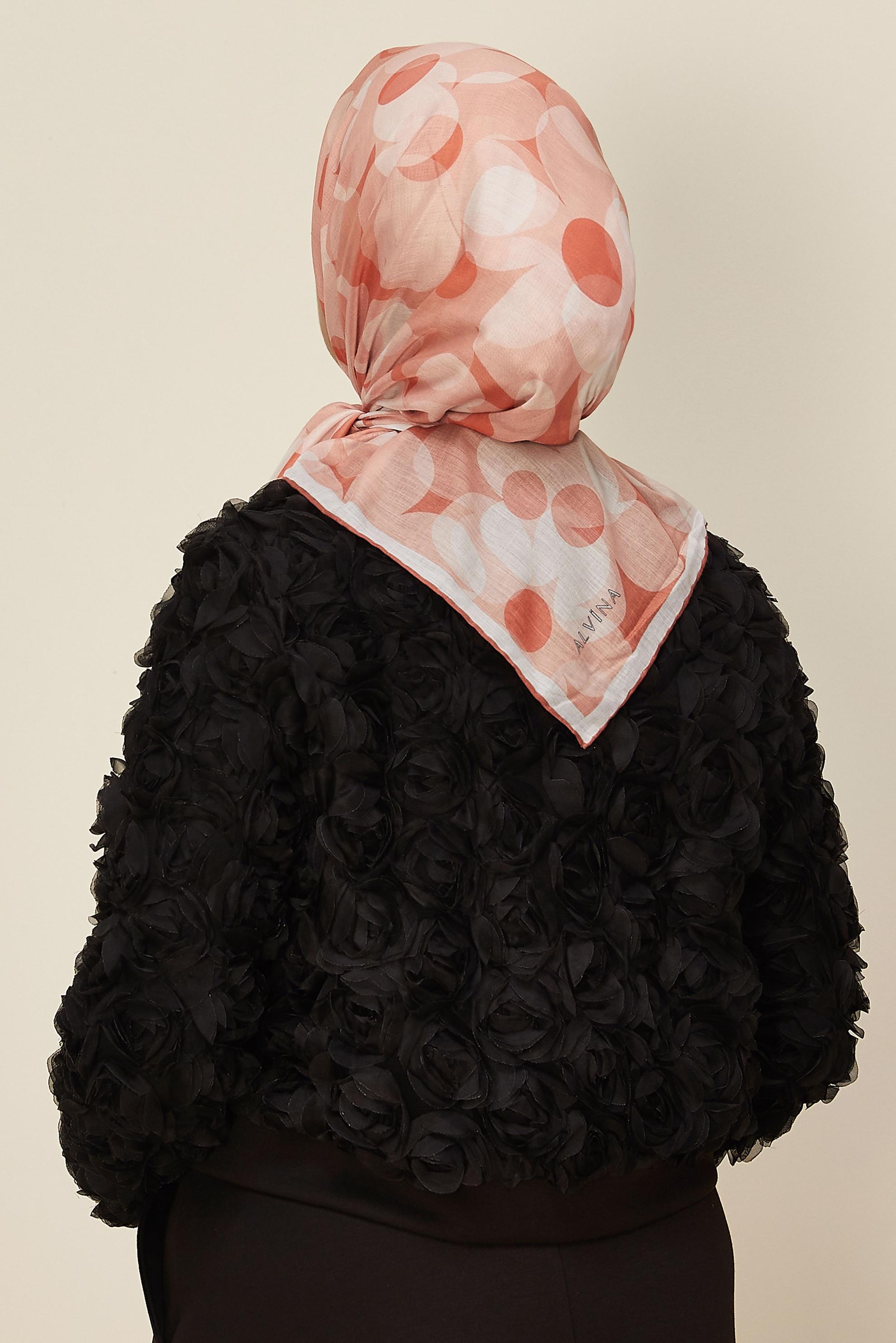 Tesettür giyim TURUNCU ALVİNA ÇİÇEK DESENLİ EŞARP 8563