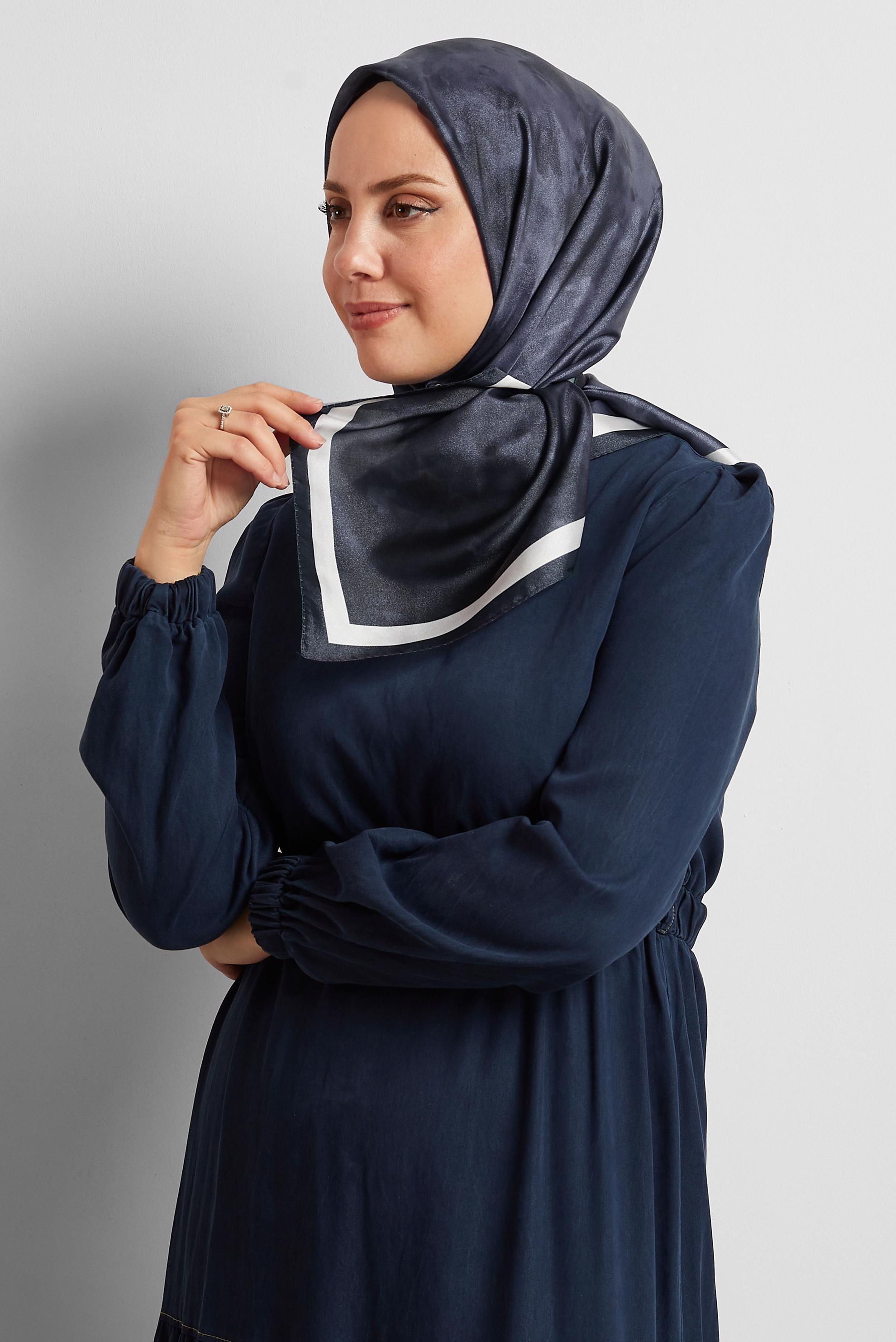 Tesettür giyim LACİVERT ALVİNA EŞARP 8565