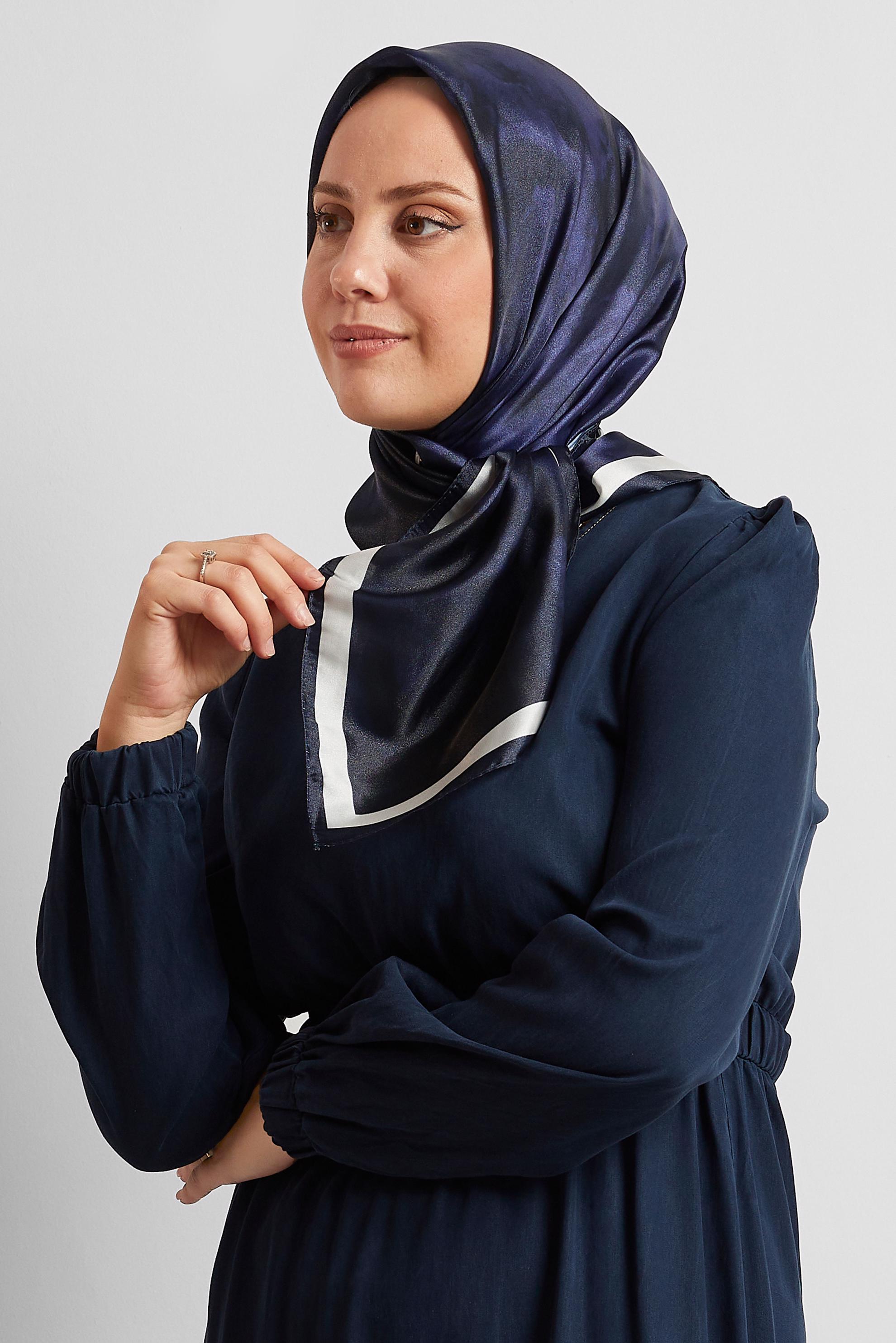 Tesettür giyim LACİVERT ALVİNA EŞARP 8565