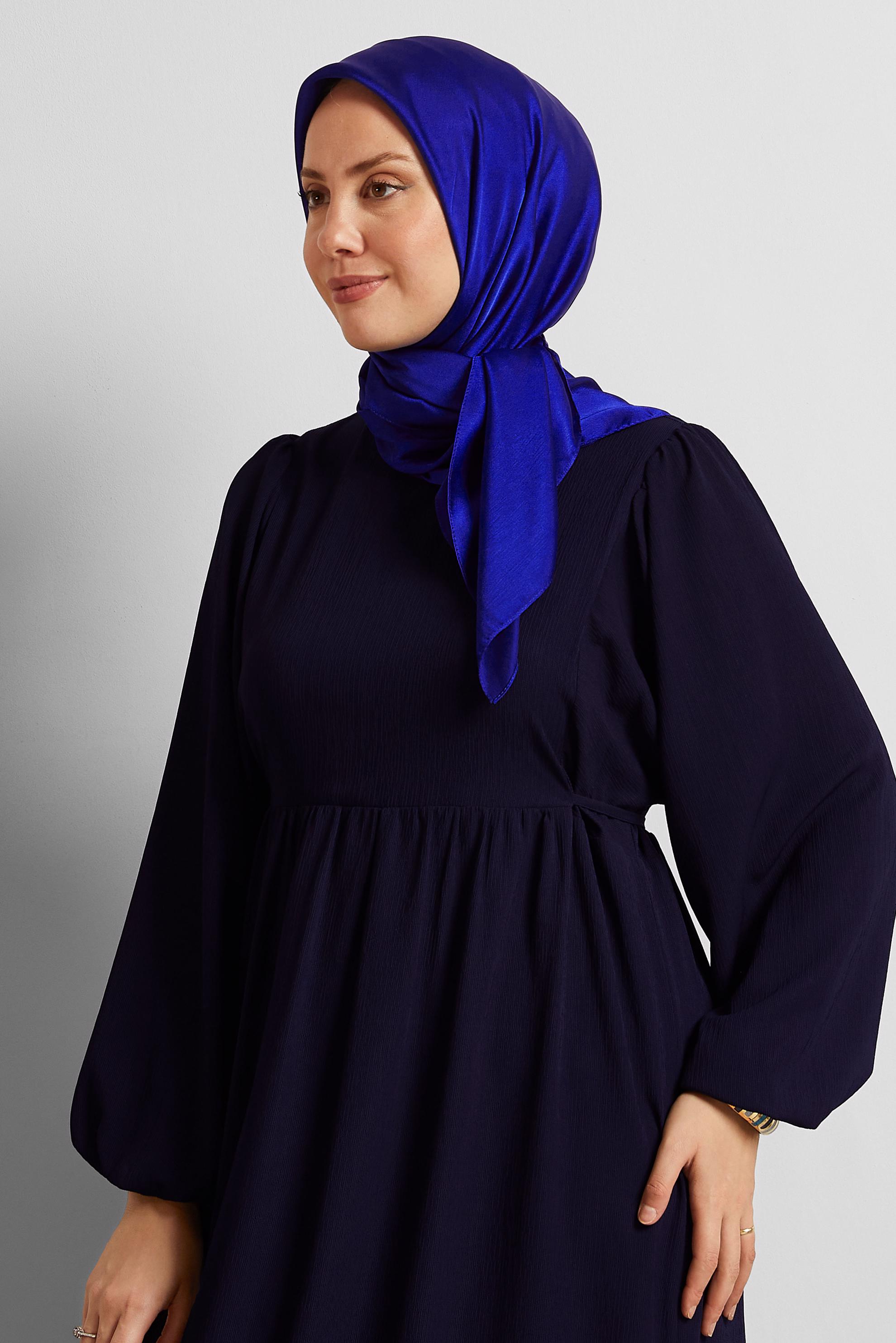 Tesettür giyim LACİVERT ALVİNA SATEN JANJAN EŞARP 8569