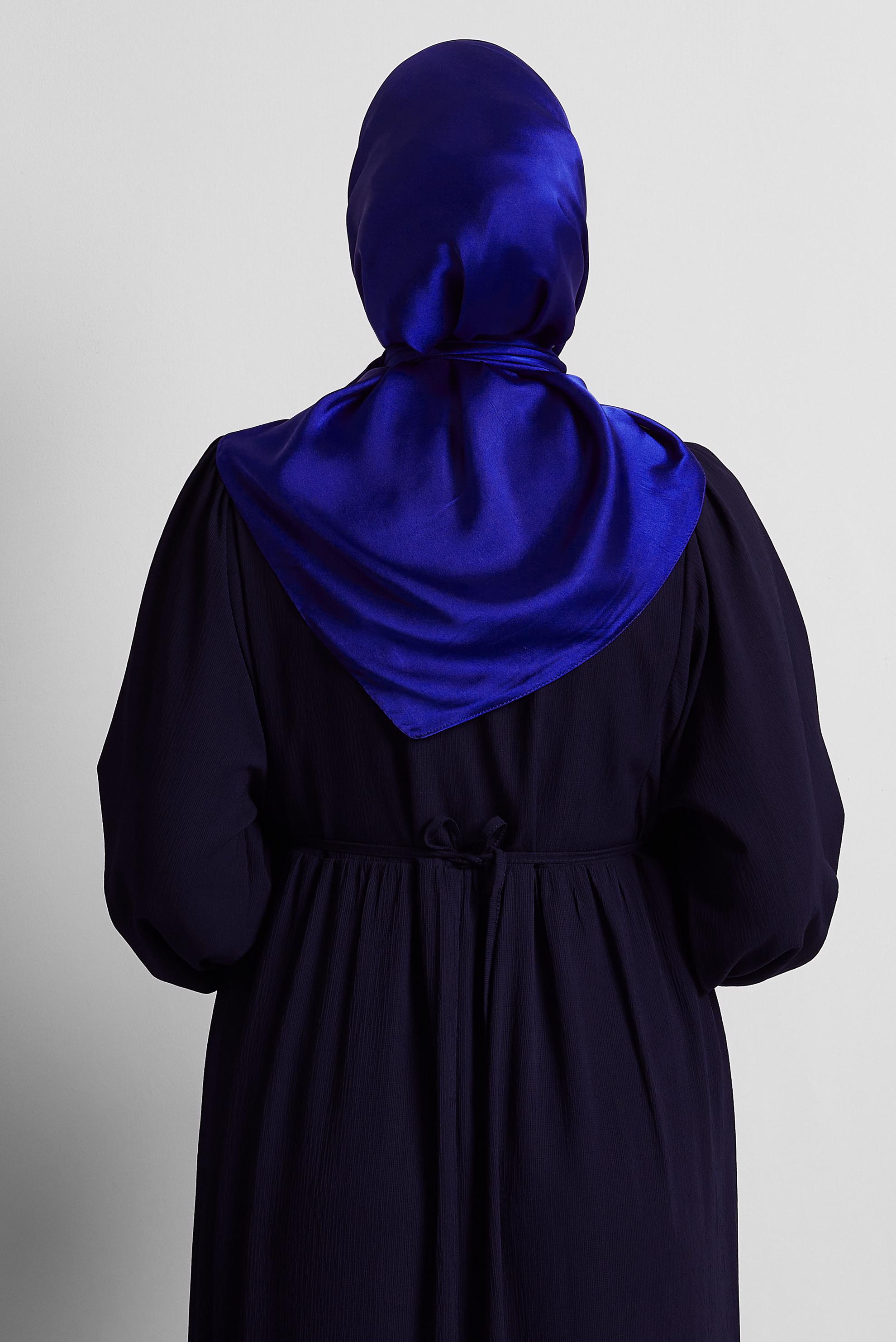 Tesettür giyim LACİVERT ALVİNA SATEN JANJAN EŞARP 8569