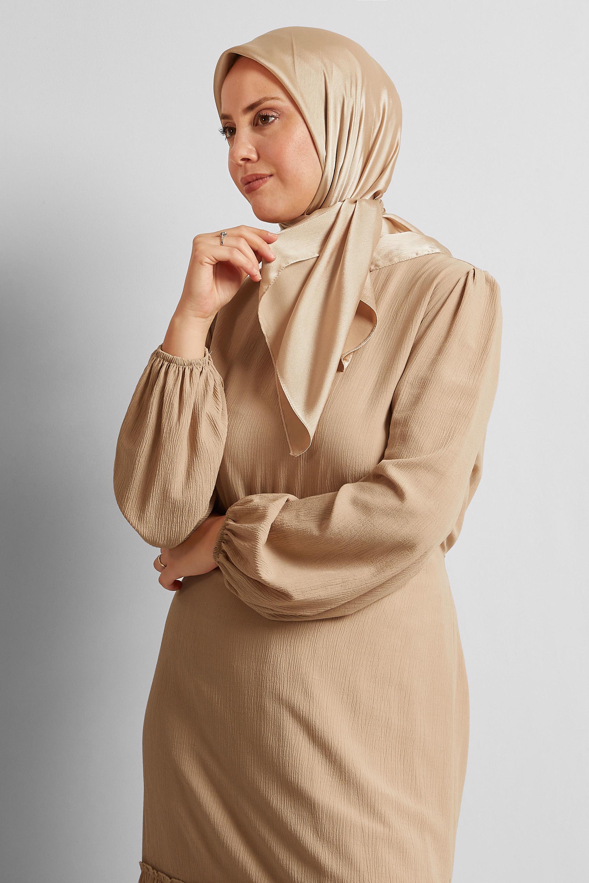Tesettür giyim KAHVE ALVİNA SATEN JANJAN EŞARP 8569