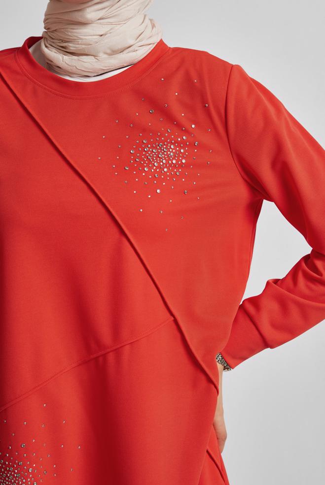 Vêtements hijab ROUGE TUNIQUE DE SURVÊTEMENT AVEC BIJOU 44764 - ALVİNA