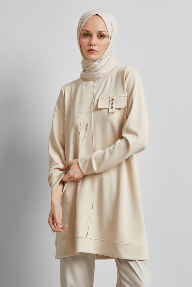 Hijab-Kleidung BEIGE TRAININGSTUNIKA MIT RUNDHALSAUSSCHNITT 45441 - ALVİNA