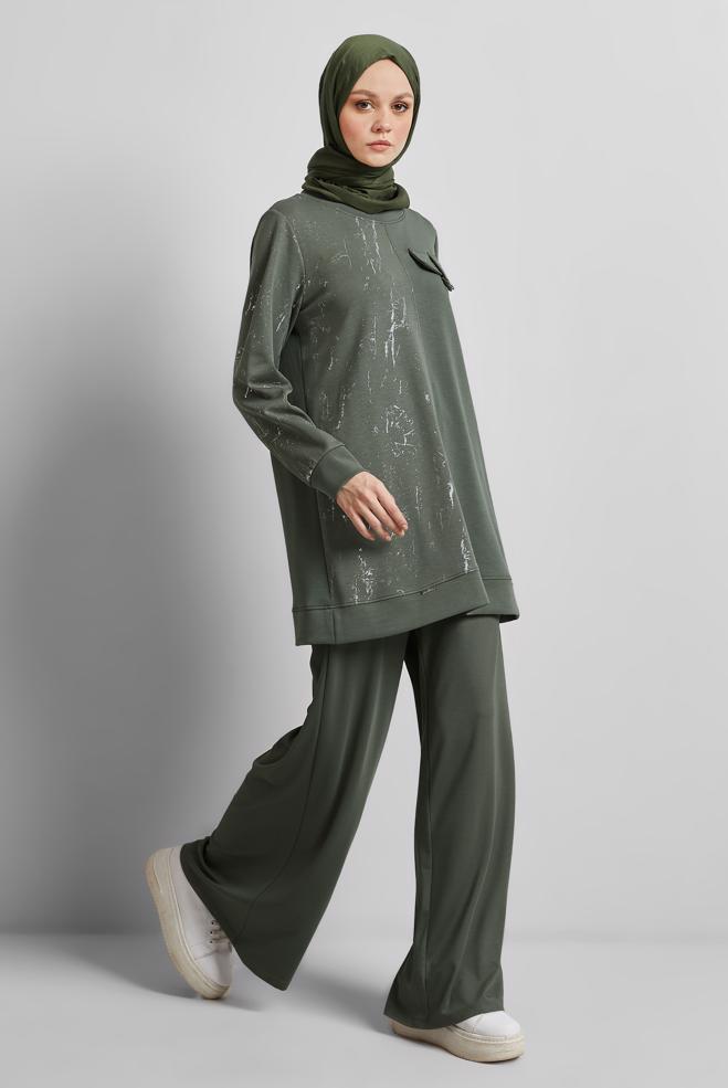 Hijab-Kleidung KHAKI TRAININGSTUNIKA MIT RUNDHALSAUSSCHNITT 45441 - ALVİNA