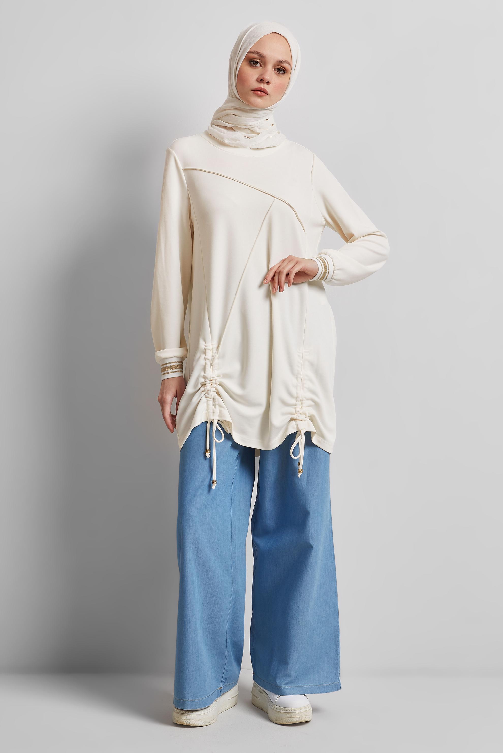 Tesettür giyim BEYAZ BÜZGÜ DETAYLI EŞOFMAN TUNİK 45462