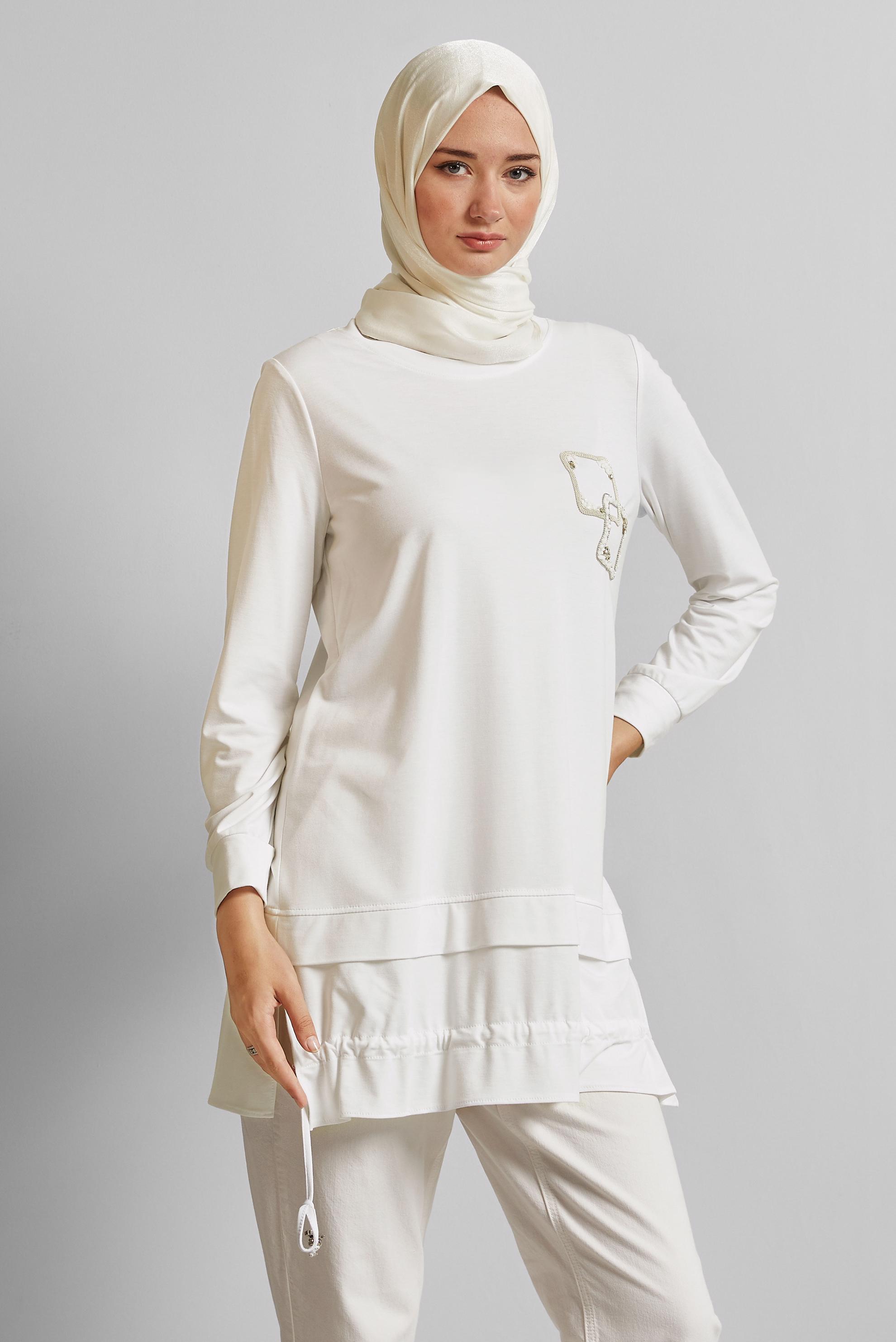 Tesettür giyim BEYAZ BÜZGÜ DETAYLI EŞOFMAN TUNİK 45463