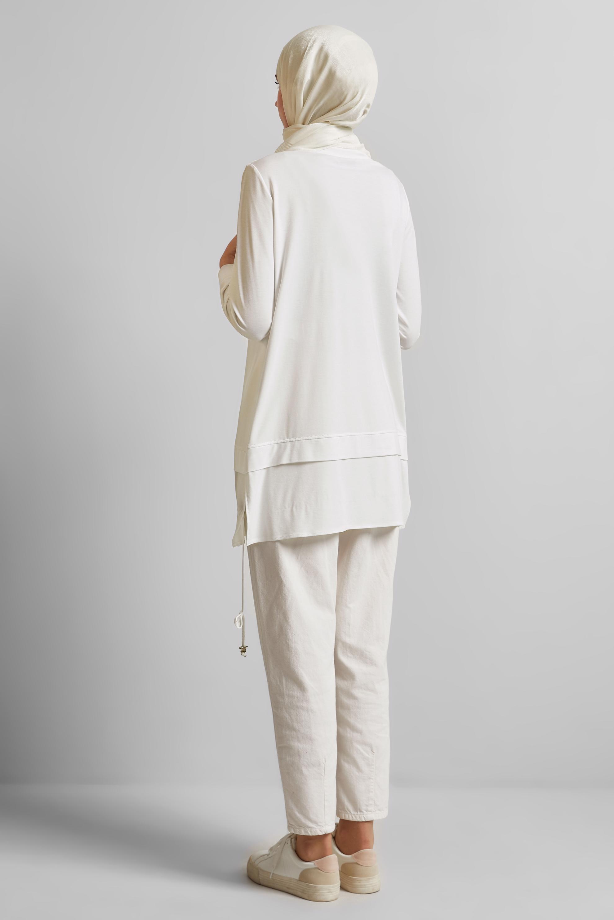 Tesettür giyim BEYAZ BÜZGÜ DETAYLI EŞOFMAN TUNİK 45463