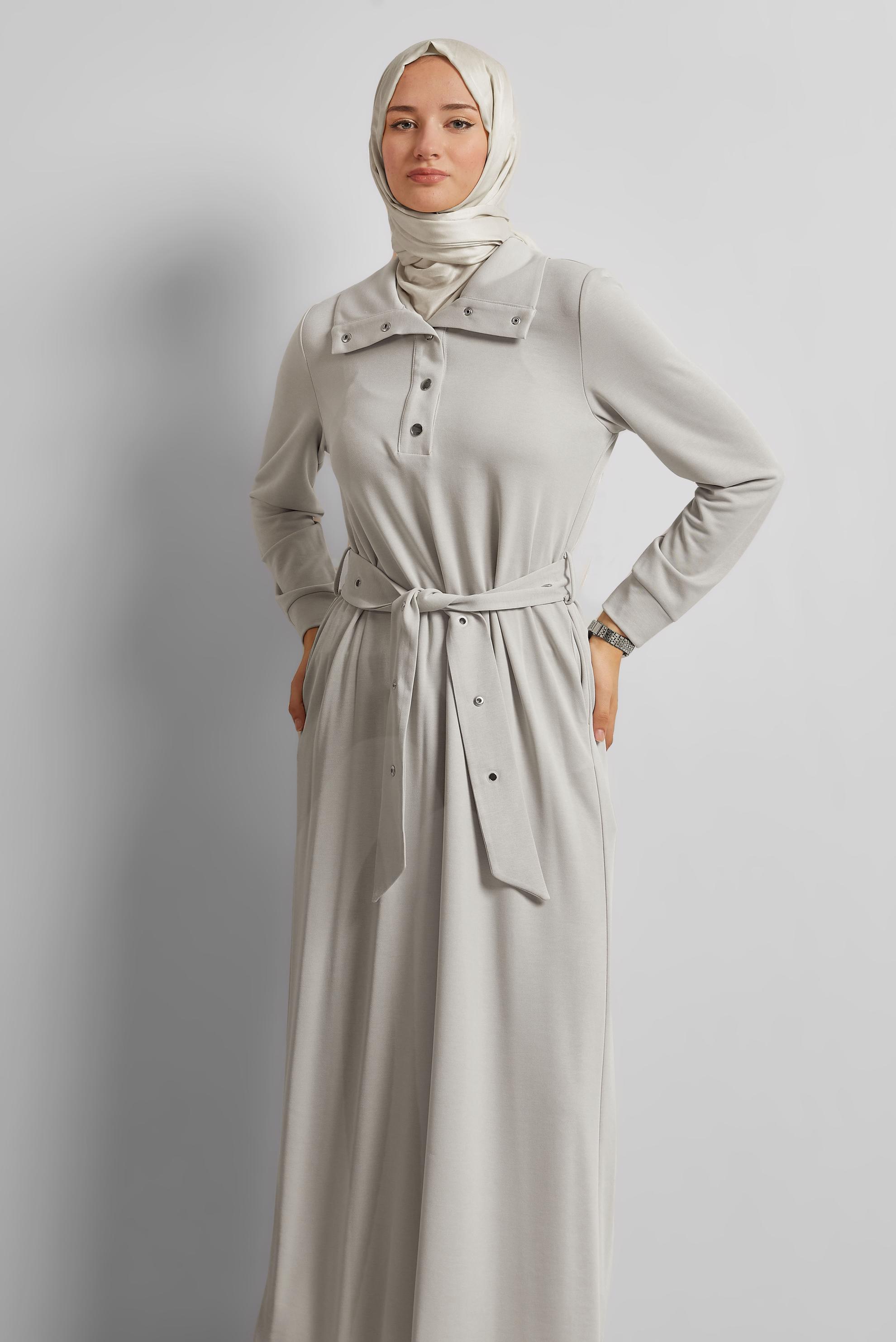 Vêtements hijab BEIGE ROBE DE SURVÊTEMENT CEINTURÉE 45465