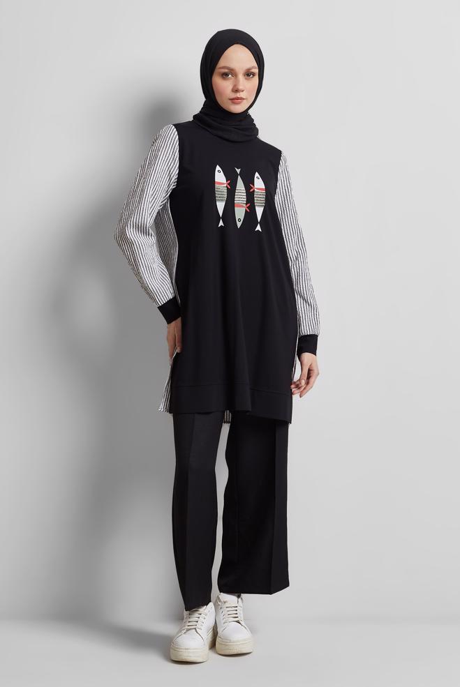 Hijab-Kleidung SCHWARZ TRAININGSTUNIKA MIT DRUCK 45468 - ALVİNA
