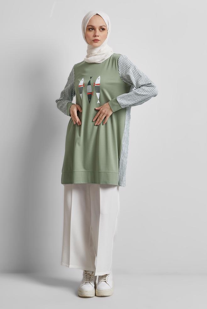 Hijab-Kleidung GRÜN TRAININGSTUNIKA MIT DRUCK 45468 - ALVİNA