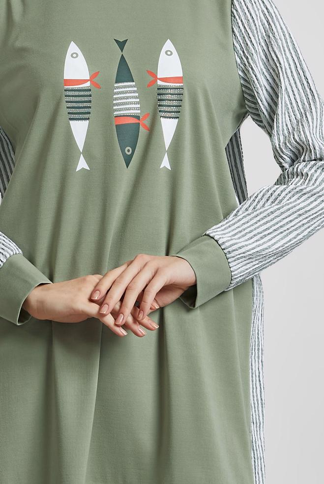 Hijab-Kleidung GRÜN TRAININGSTUNIKA MIT DRUCK 45468 - ALVİNA