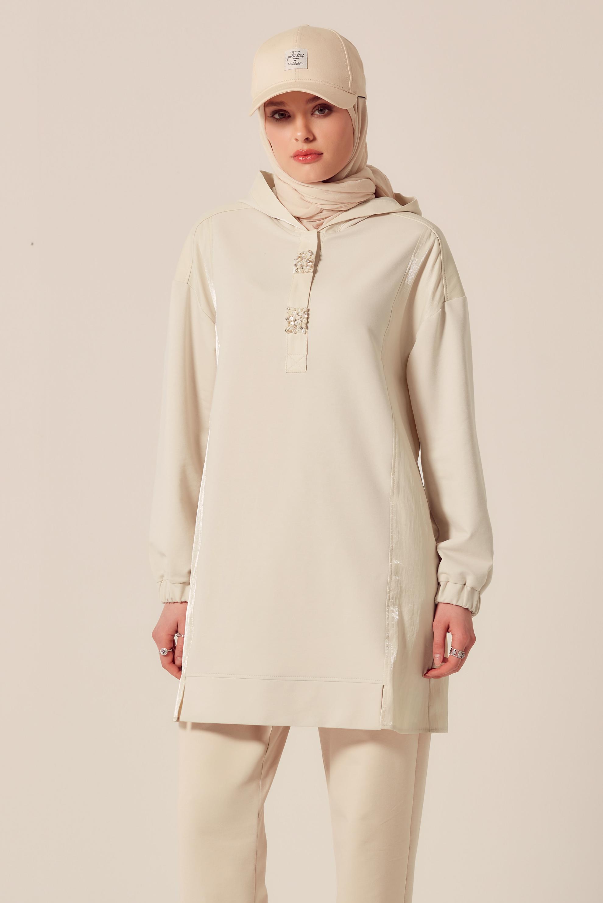Tesettür giyim BEJ KAPÜŞONLU EŞOFMAN TUNİK 45542