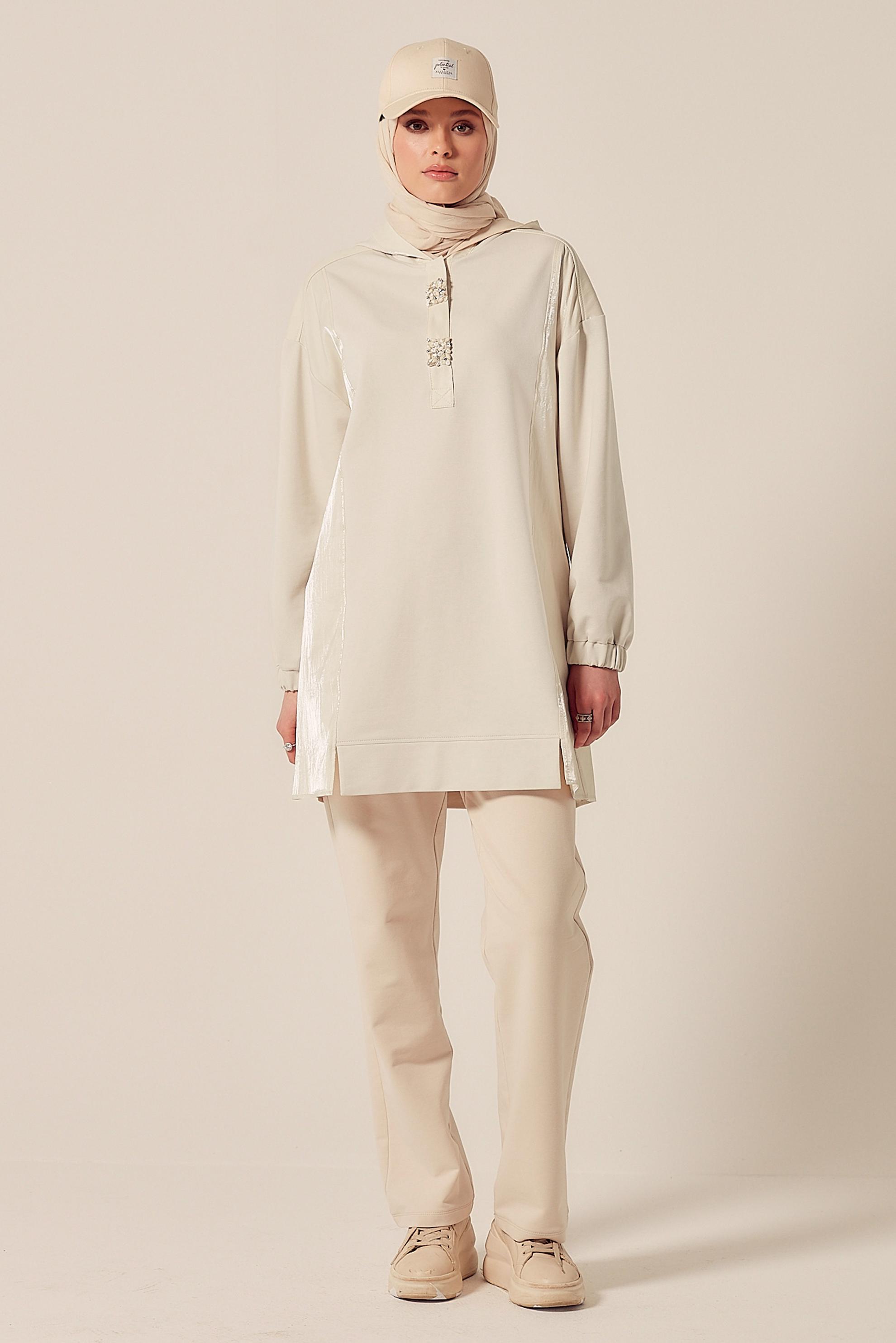 Tesettür giyim BEJ KAPÜŞONLU EŞOFMAN TUNİK 45542