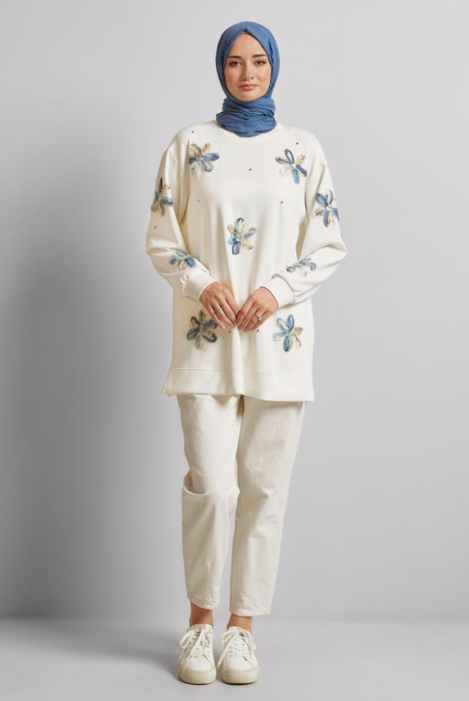 Hijab-Kleidung WEISS TRAININGSANZUG-TUNIKA MIT SCHMUCKSTEIN 45570 - ALVİNA