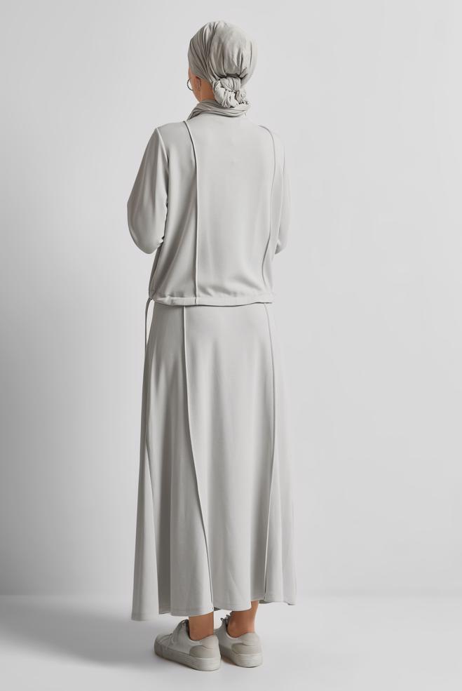 Hijab-Kleidung BEIGE TRAININGSANZUG-SET MIT ROCK 45572 - ALVİNA