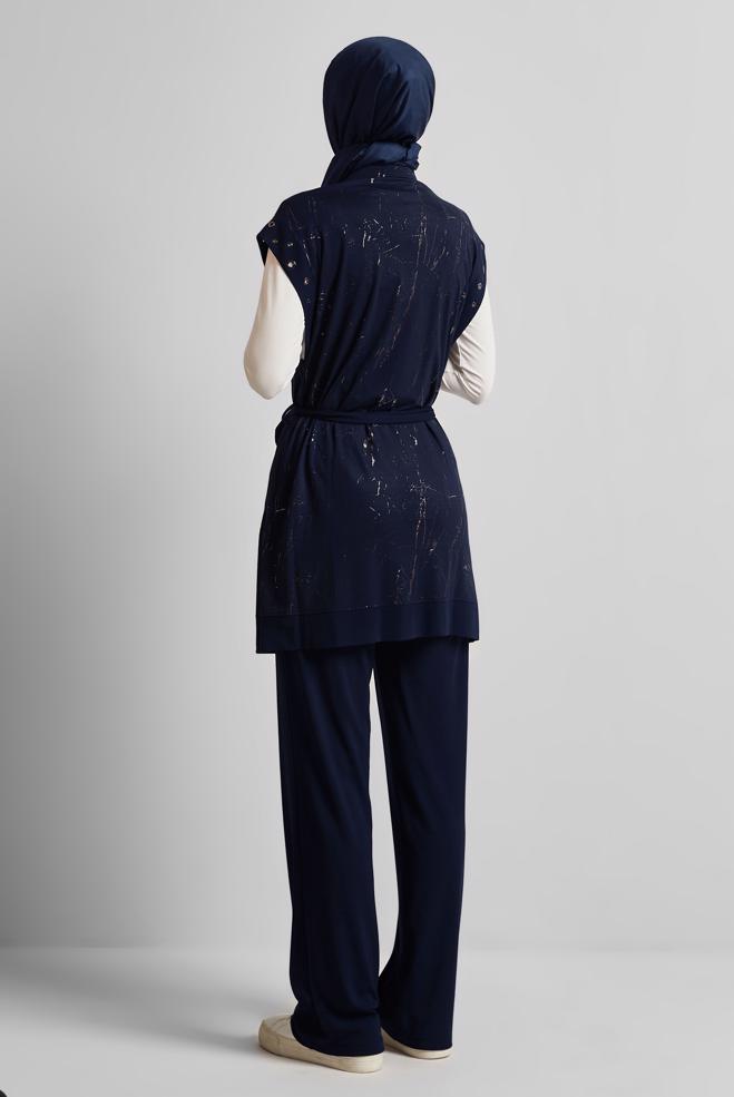 Hijab-Kleidung NAVY BLAU TRAININGSANZUG MIT GÜRTEL 45573 - ALVİNA