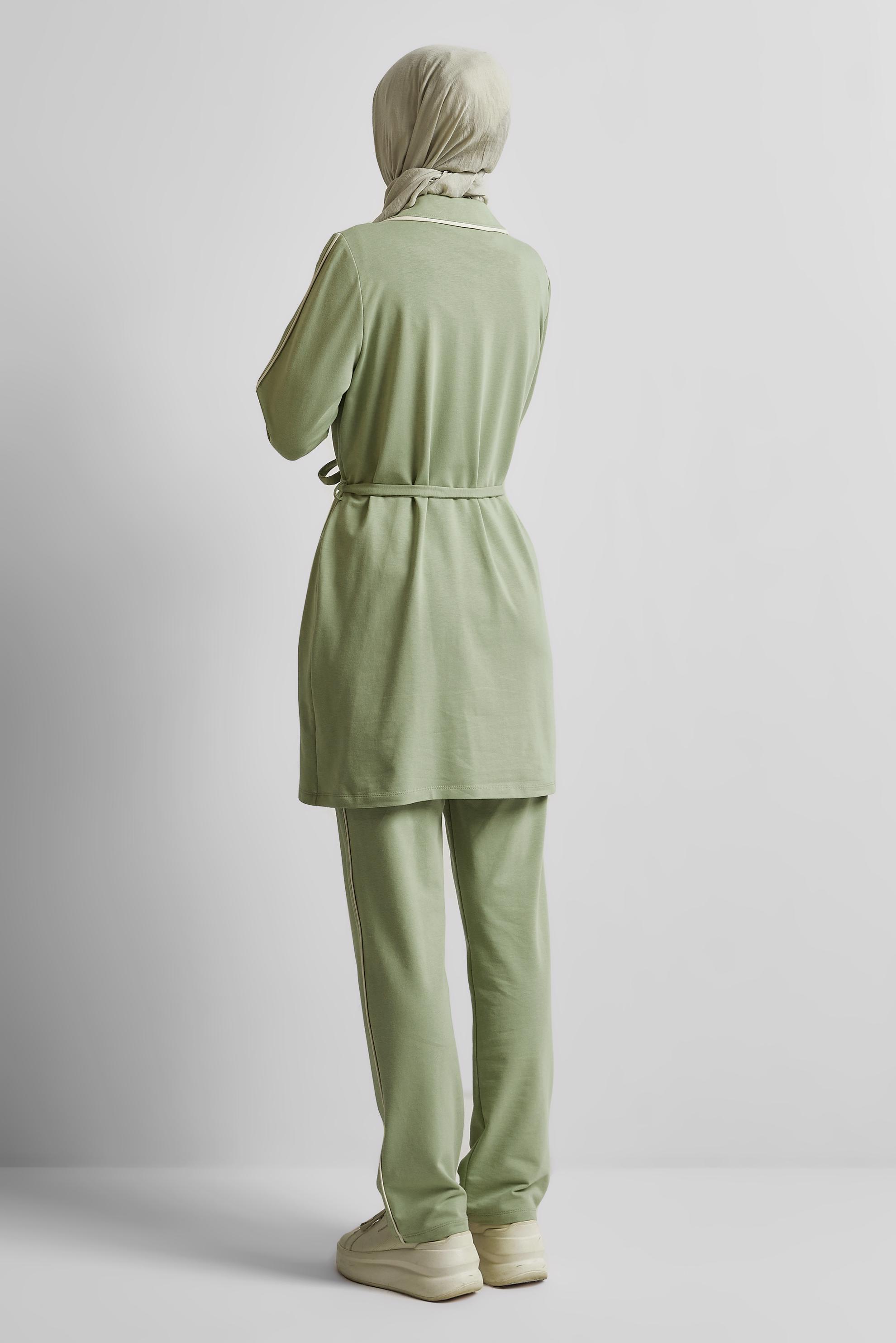 Vêtements hijab VERT ENSEMBLE DE SURVÊTEMENT CEINTURÉ 45632