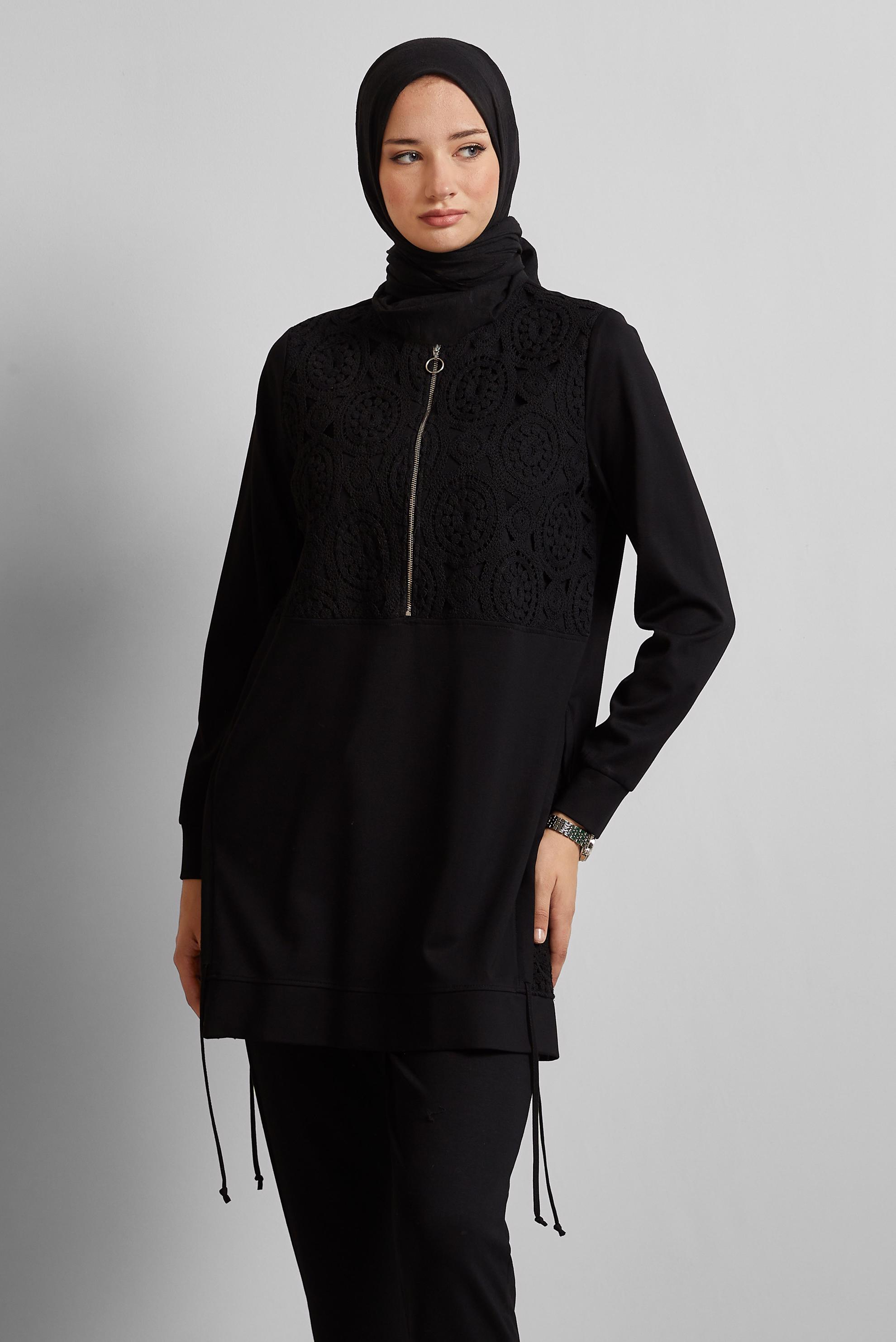 Tesettür giyim SİYAH NAKIŞ DETAYLI EŞOFMAN TUNİK 45667