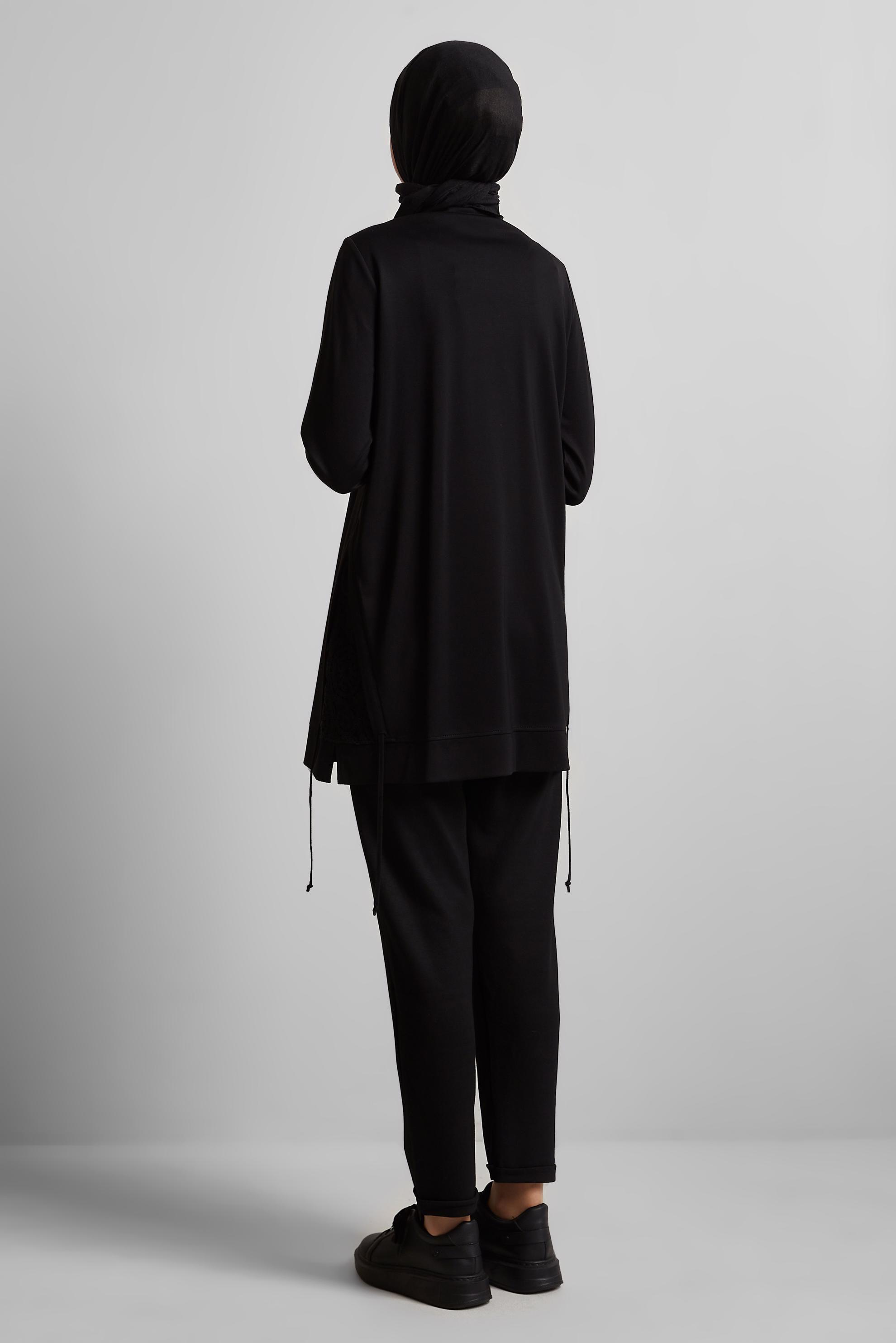 Tesettür giyim SİYAH NAKIŞ DETAYLI EŞOFMAN TUNİK 45667